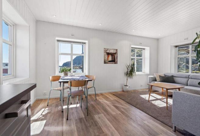 Ragnahuset - Koselig minihus i fiskevær view 5