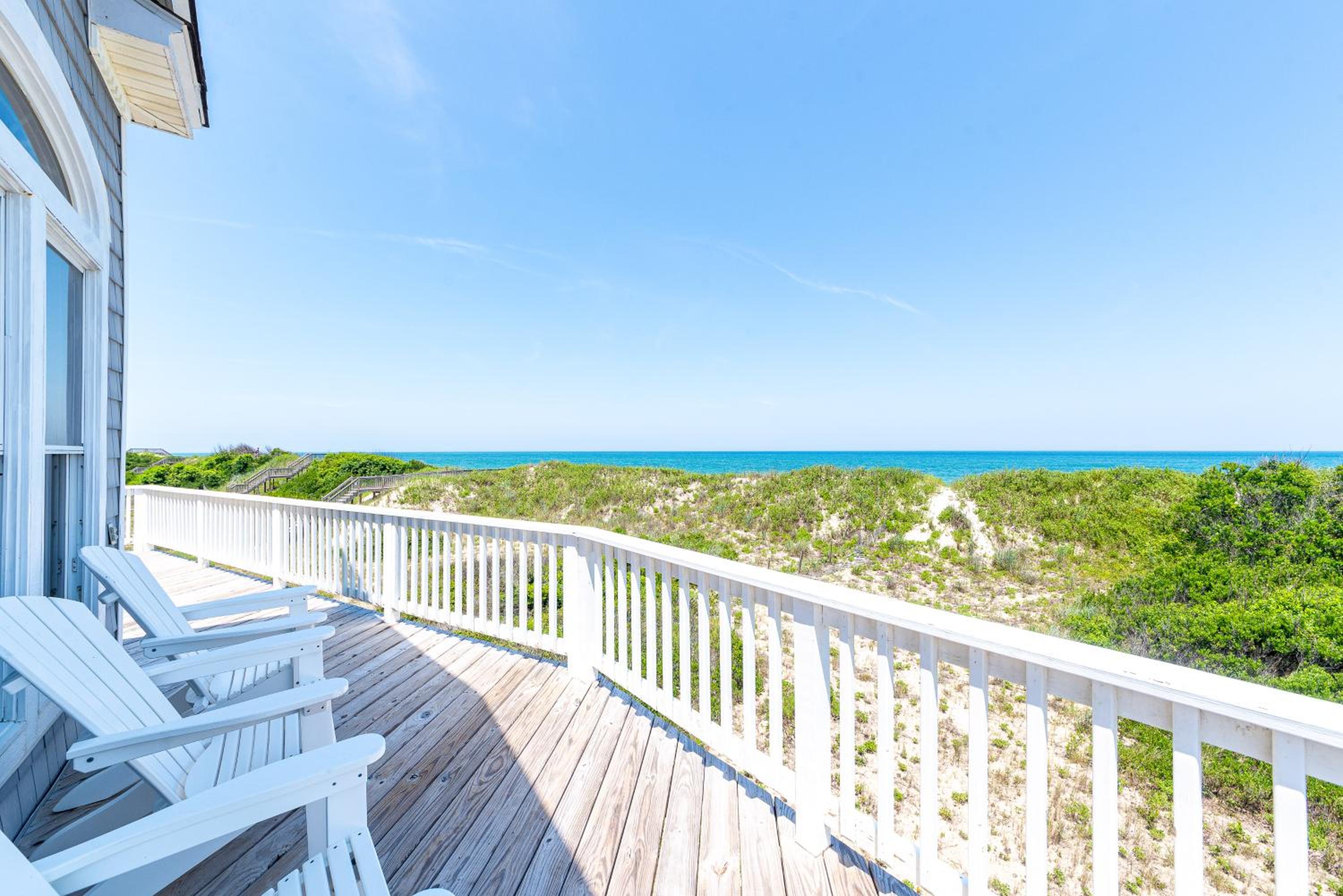 Sandscape - Corolla, Crown Point, Oceanfront, Steps to Beach, Hot Tub, Pool Table, Community Pool