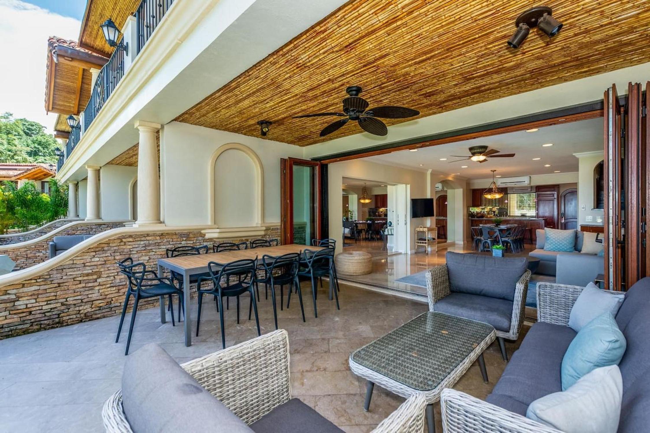 Spacious Open-Concept Condo with Stylish Design, Direct Beach Access & Resort-Style Amenities view 3
