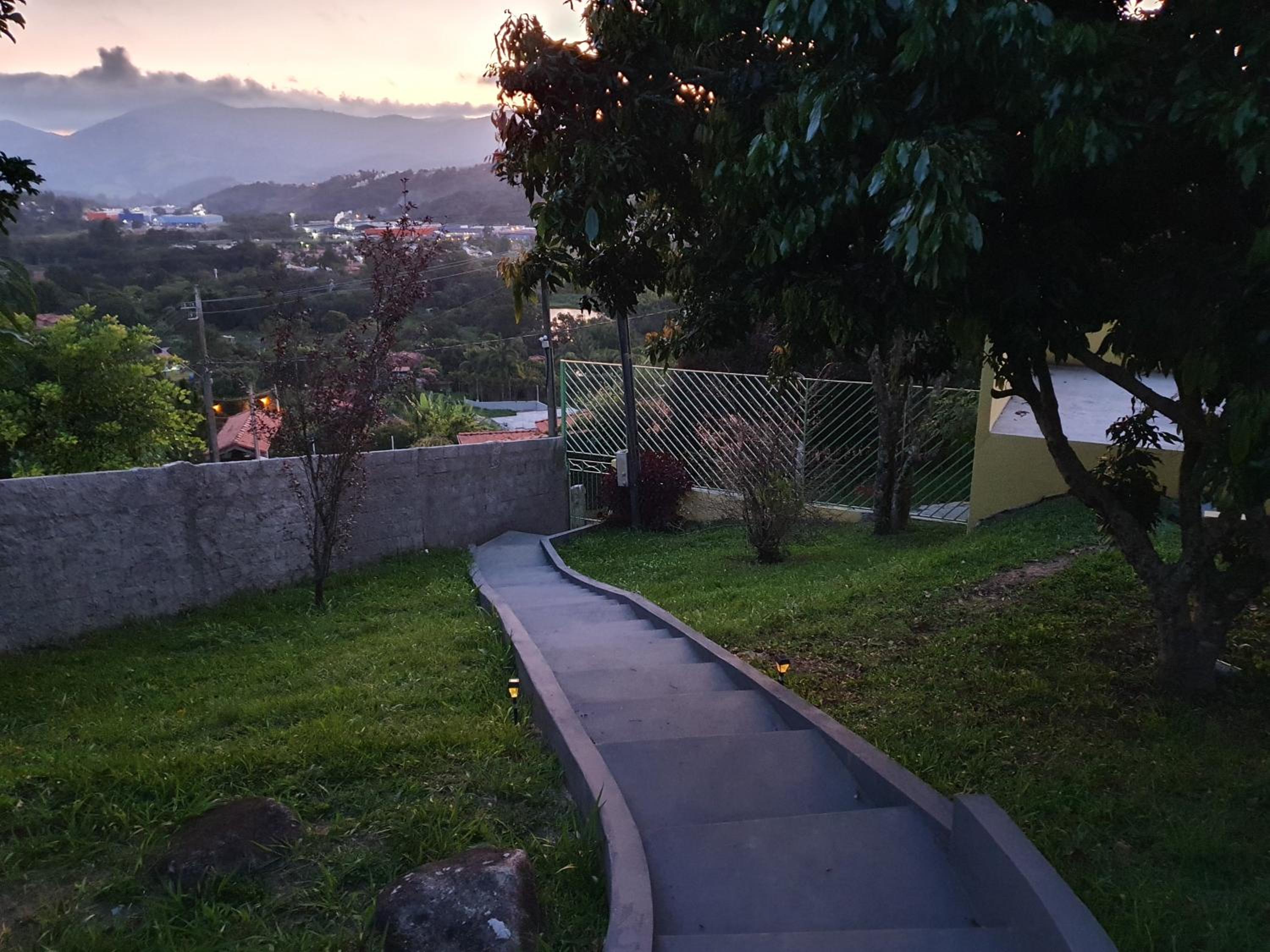 Chácara com piscina aquecida- Perdões