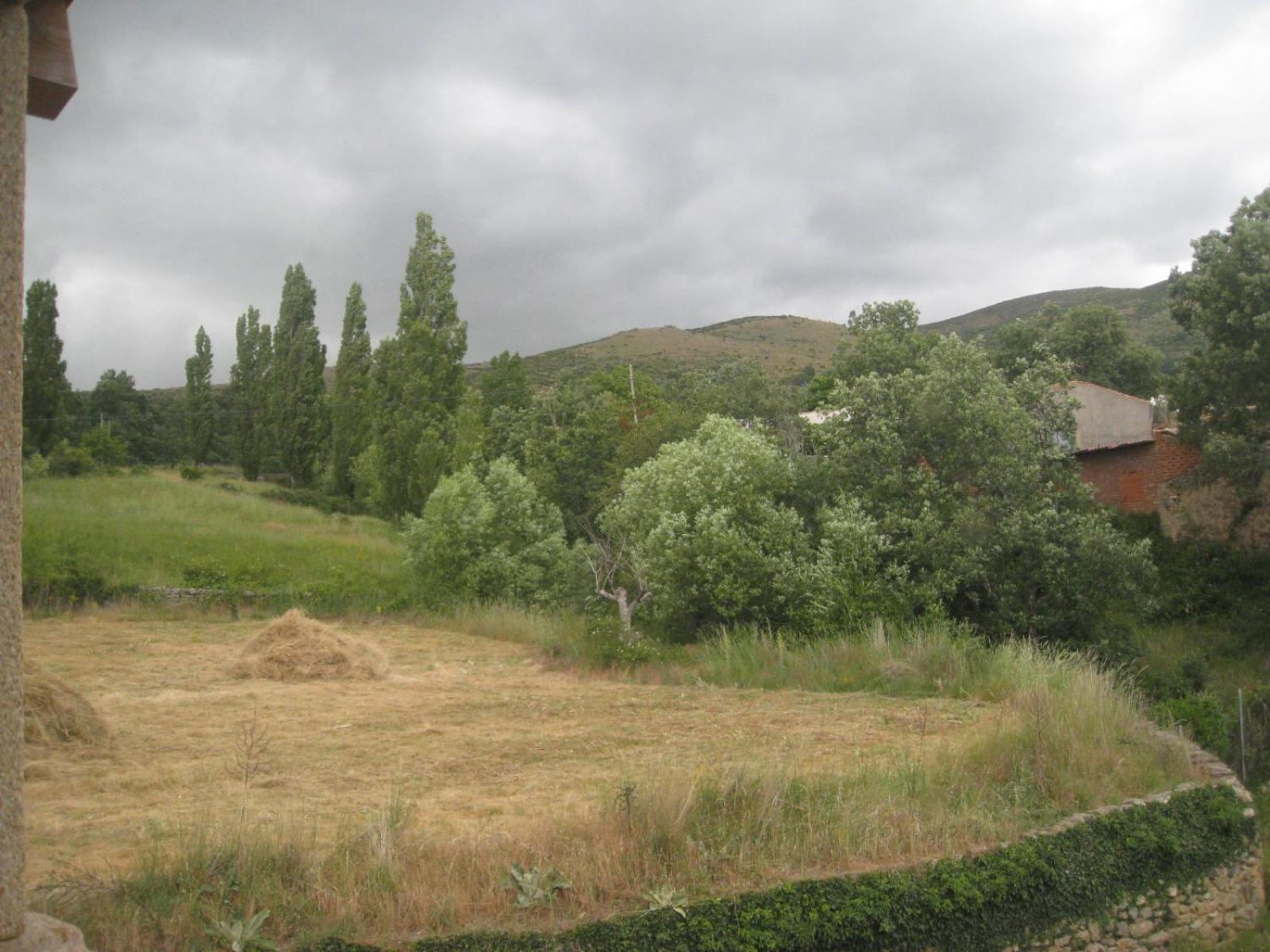 casa sierra avellaneda avila view 5