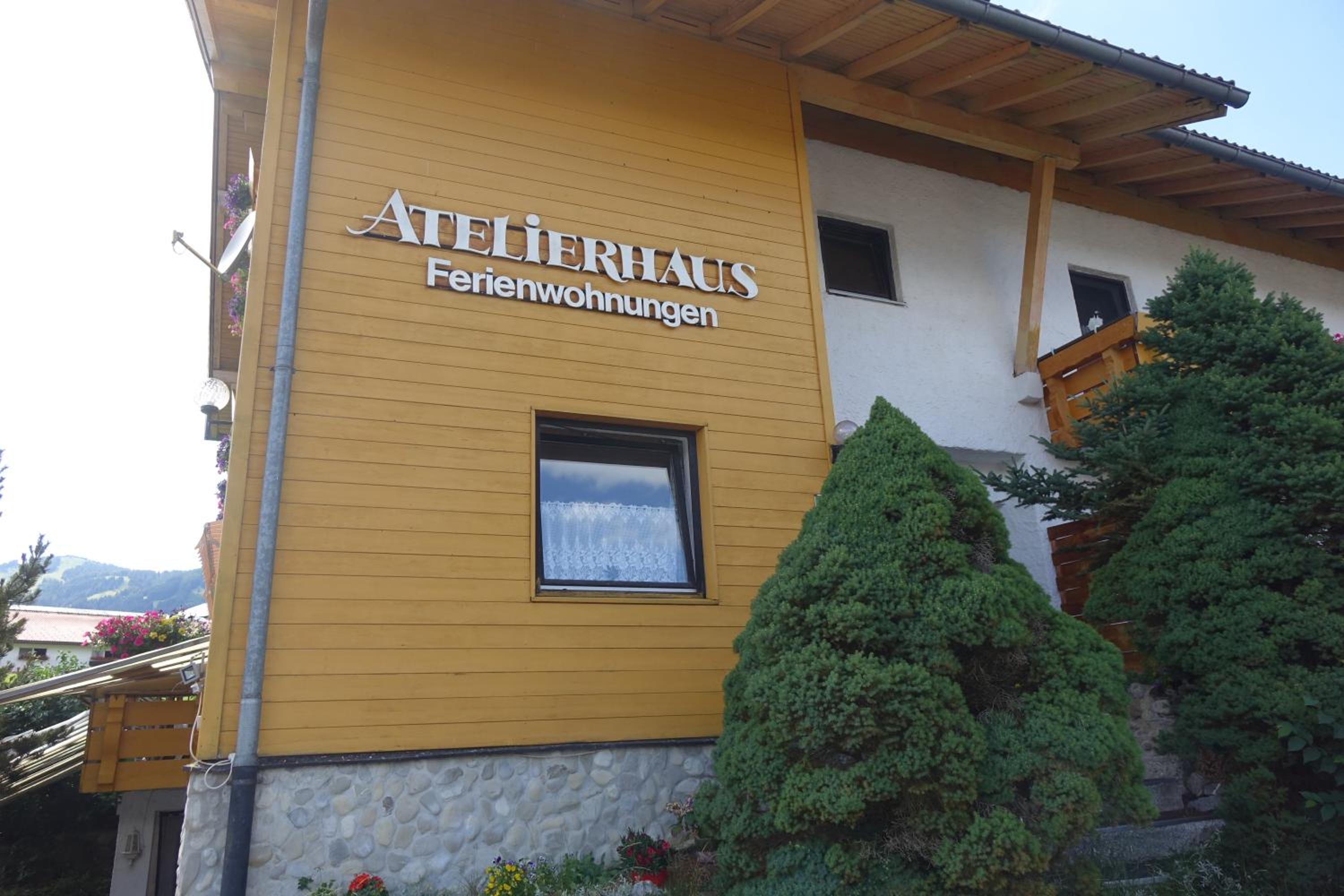 Atelierhaus Ferienwohnungen view 2