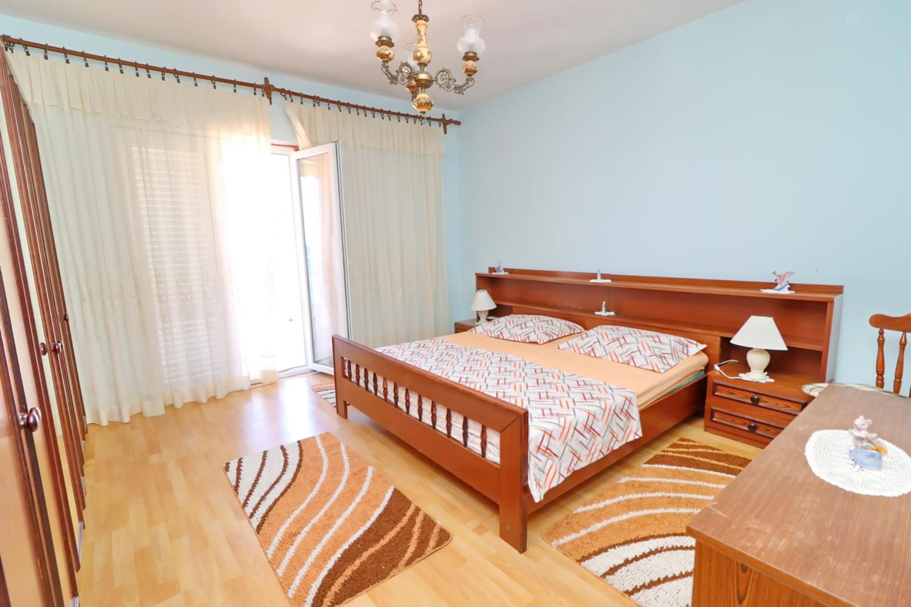 Apartments Peselj