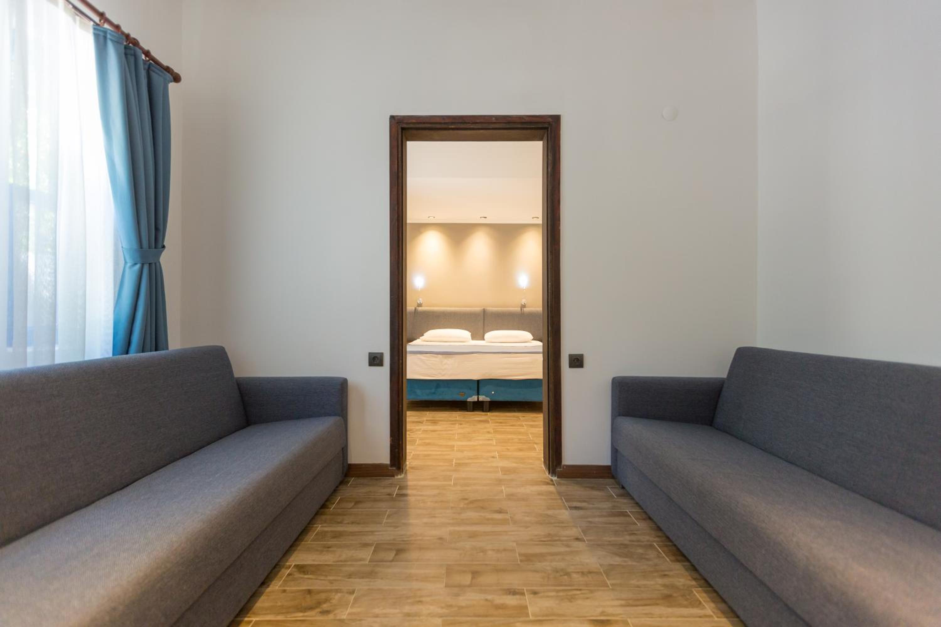 Risus Garden Marina Otel - Image 24