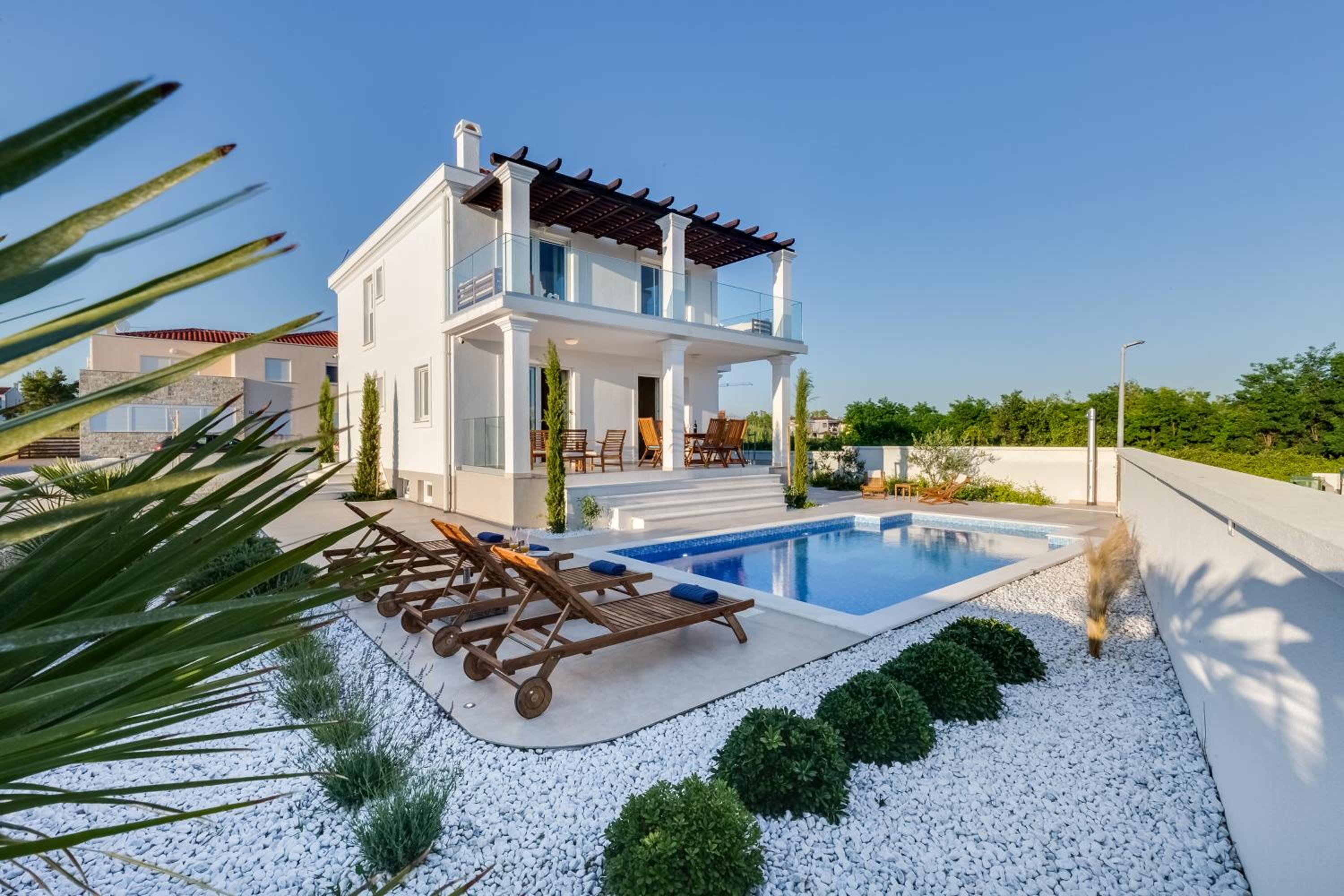 Villa Wave