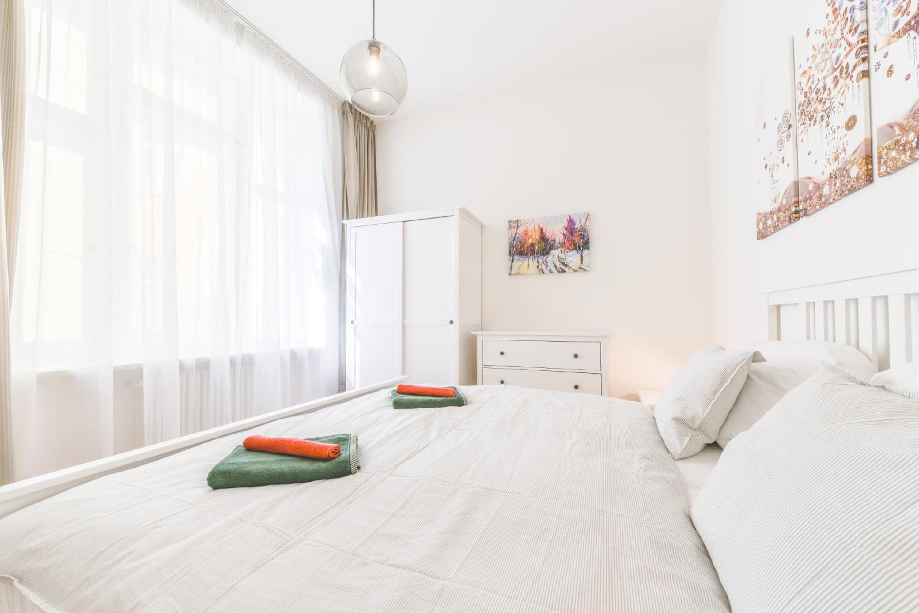 Brand New Apartment next to Old Town Square
