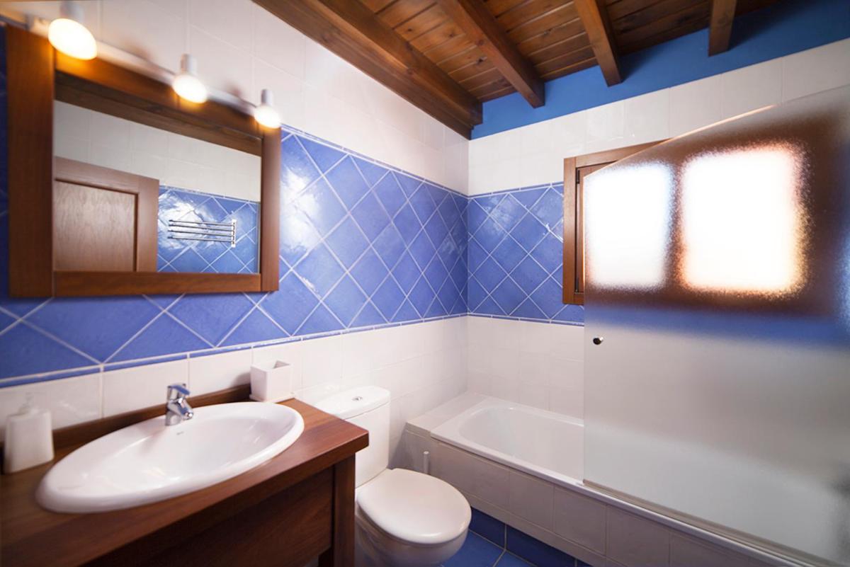 Apartamentos La Calvera view 4