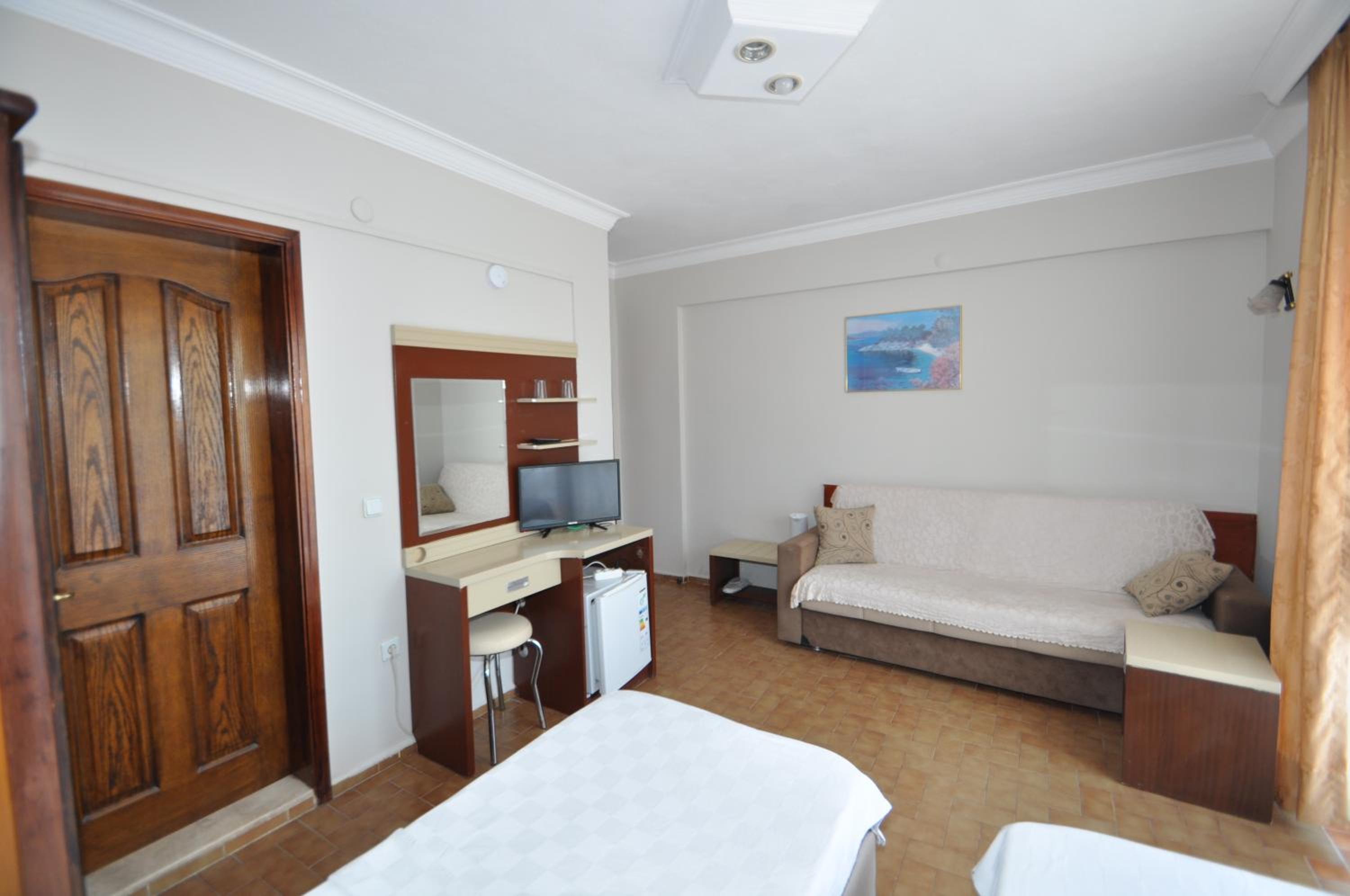 Defne & Zevkim Hotel - Image 57