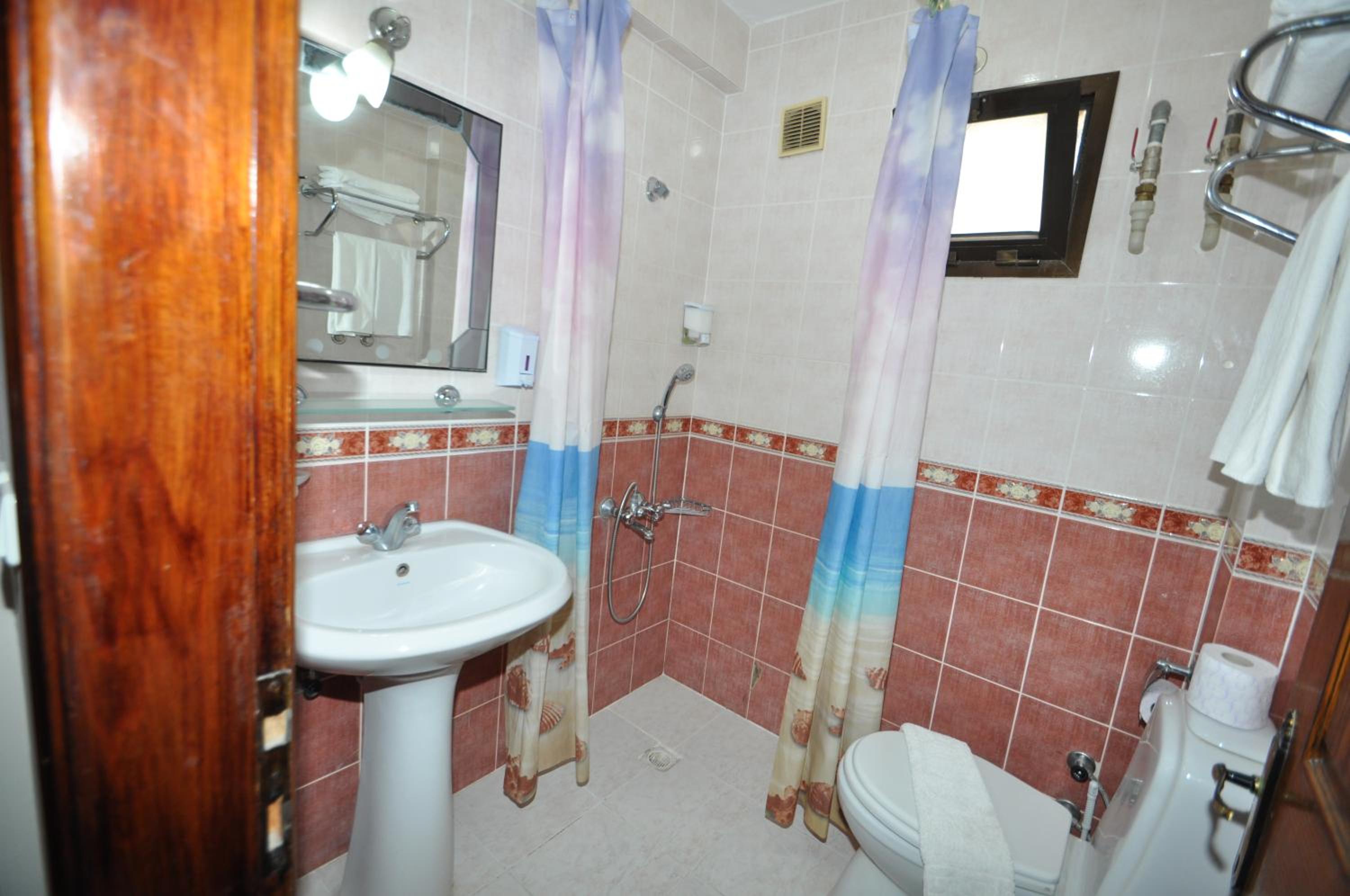 Defne & Zevkim Hotel - Image 37