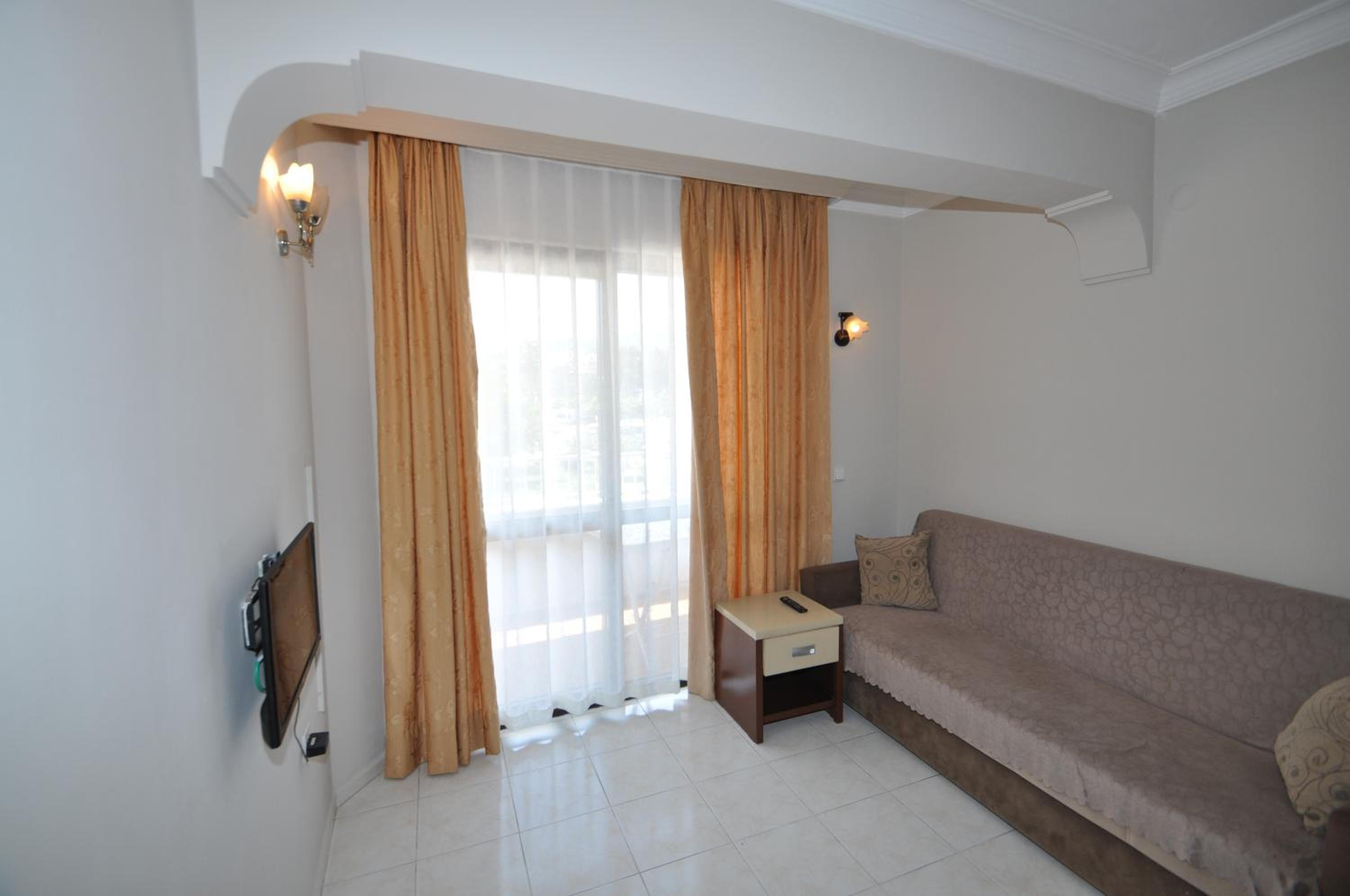 Defne & Zevkim Hotel - Image 32