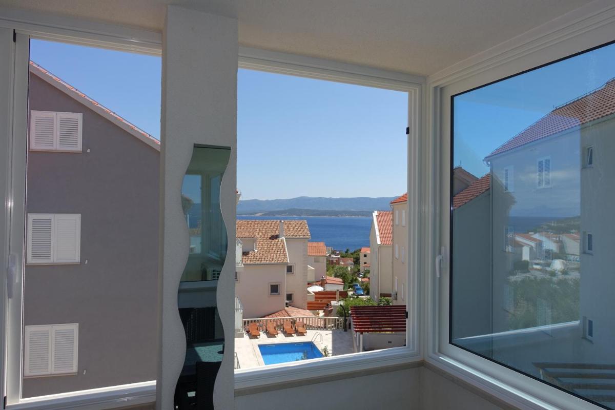 Hotel New and modern apartment Karavona Bol - Image 1