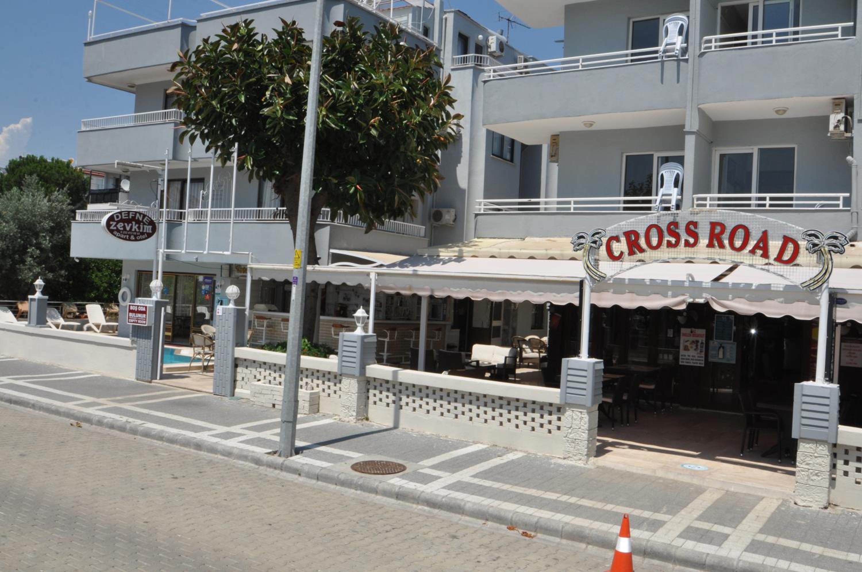 Defne & Zevkim Hotel - Image 29