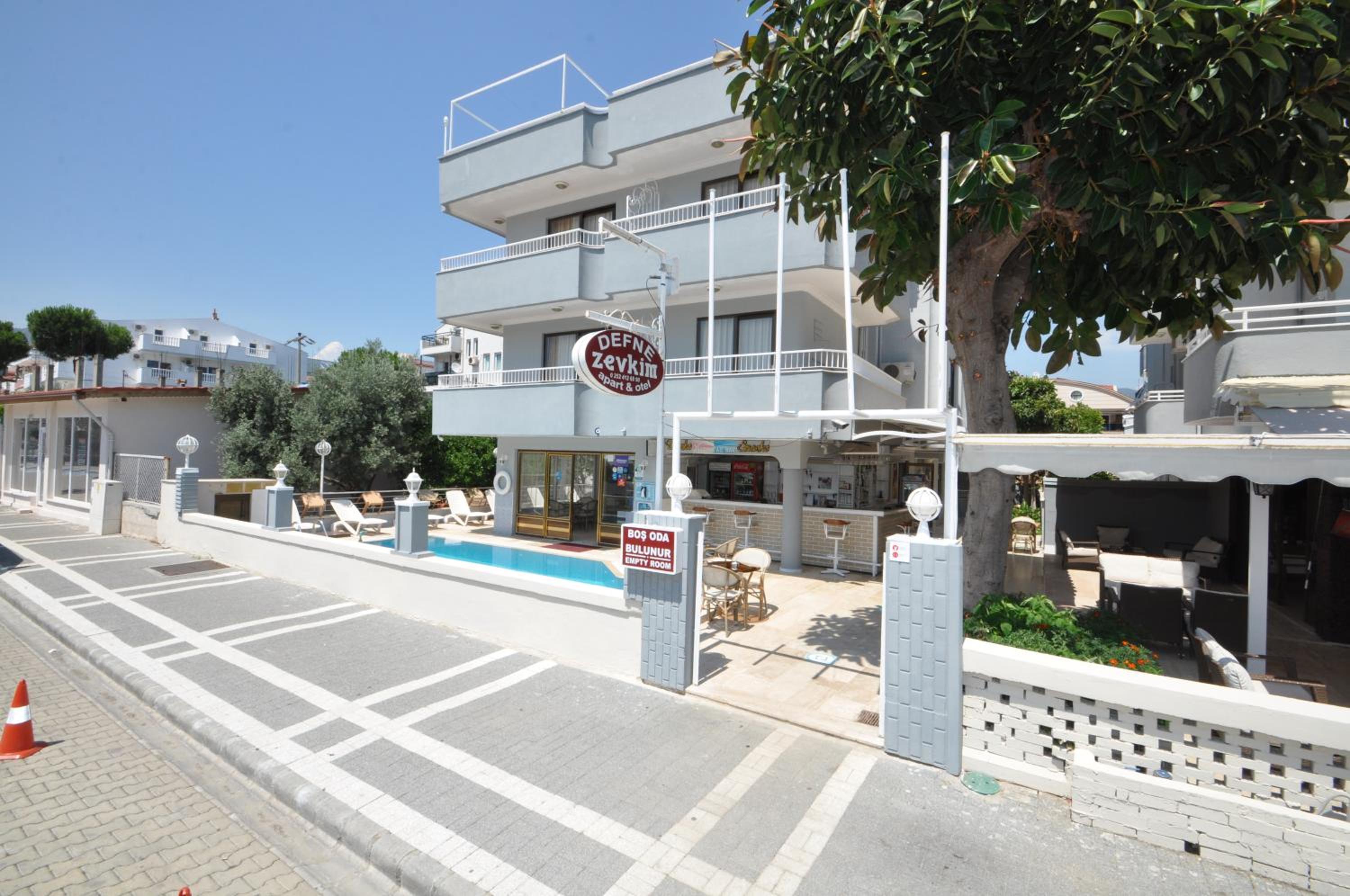 Defne & Zevkim Hotel - Image 31