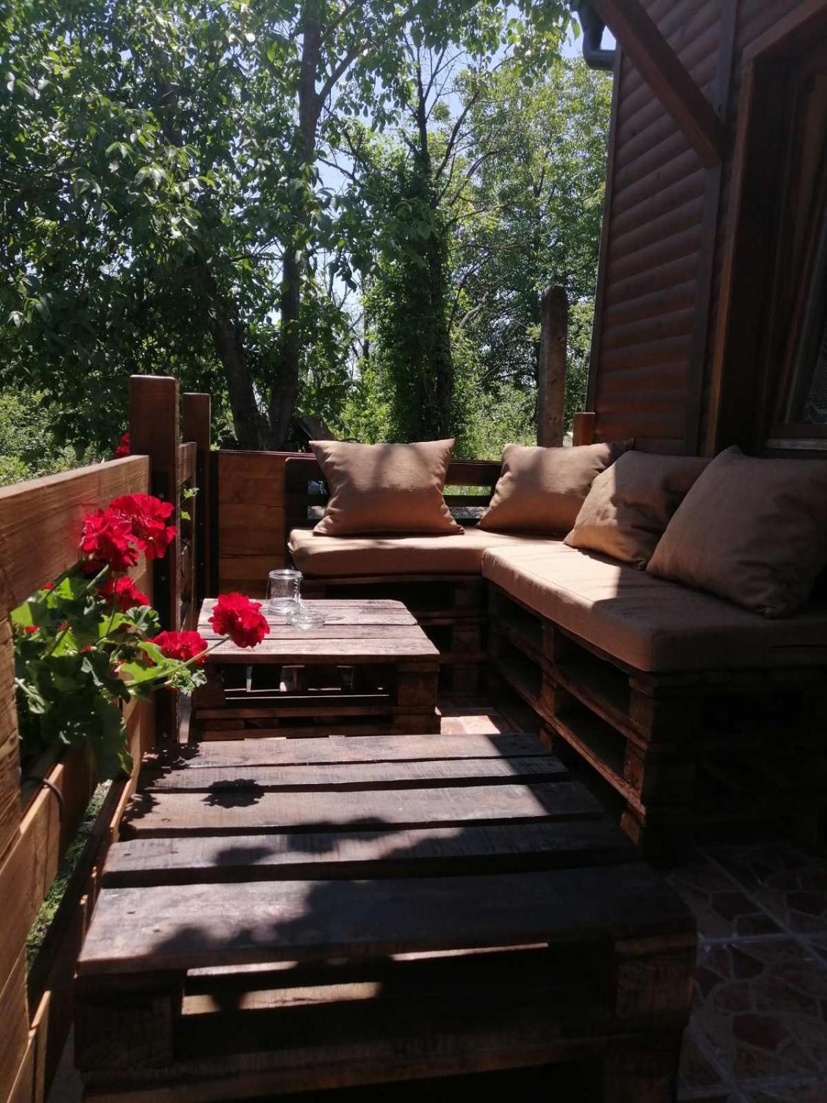 Brvnara Fruska Koliba
