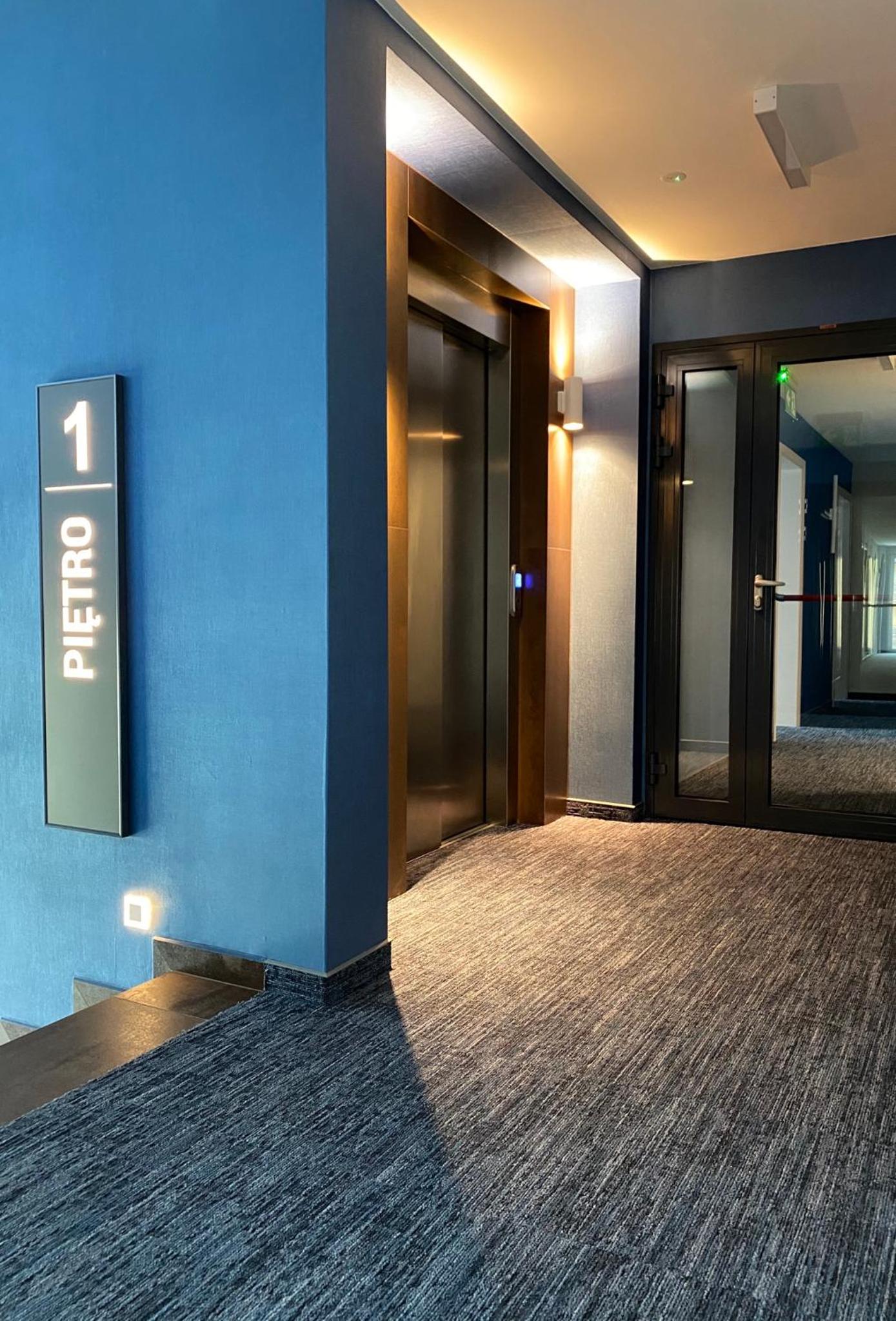 hotel reception