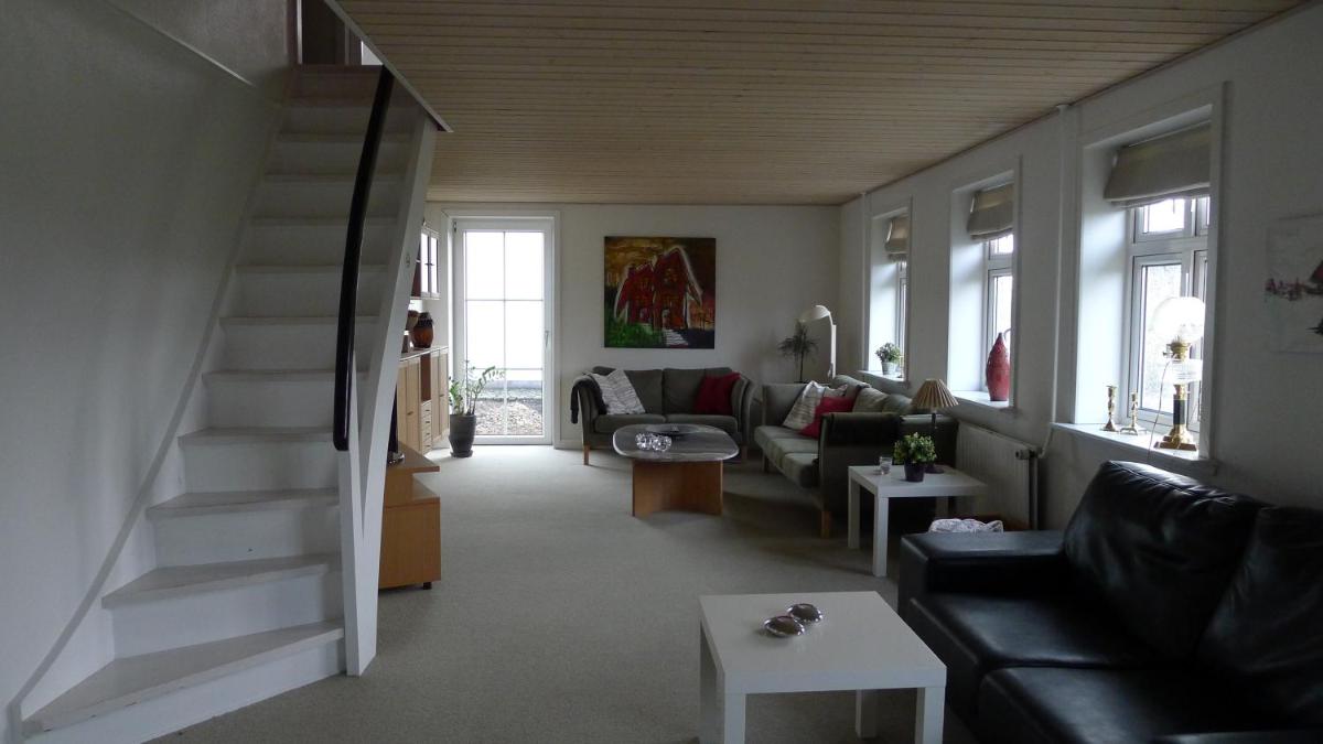 Photo 23