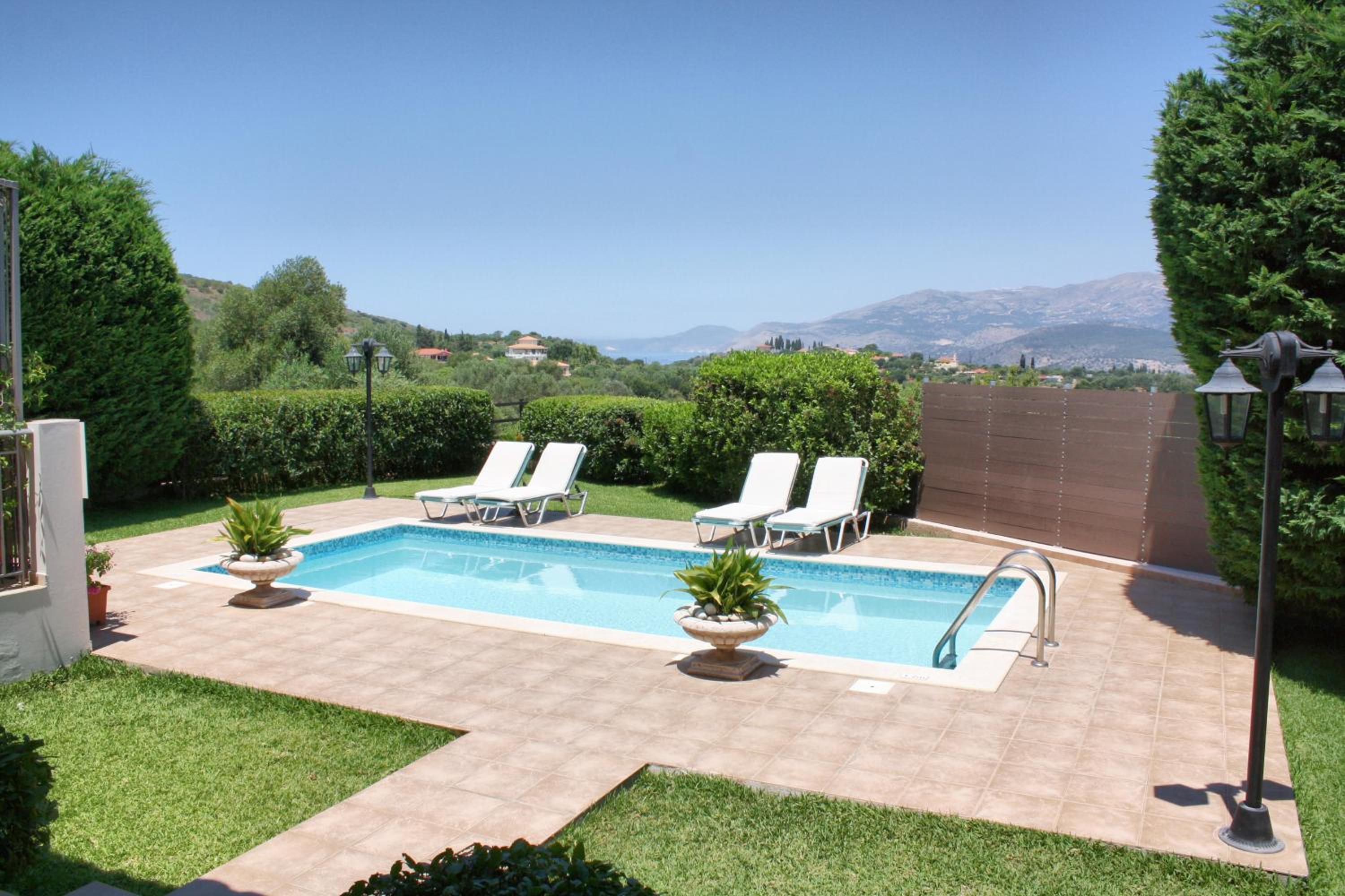 Traditional Villa Mandola view 4