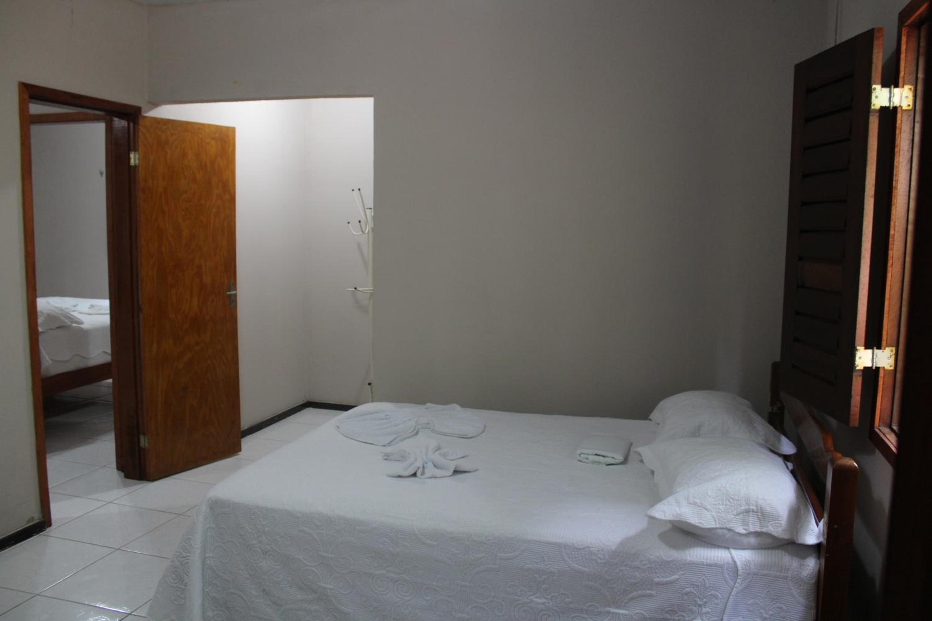 HOTEL CANTINHO DAS FLORES