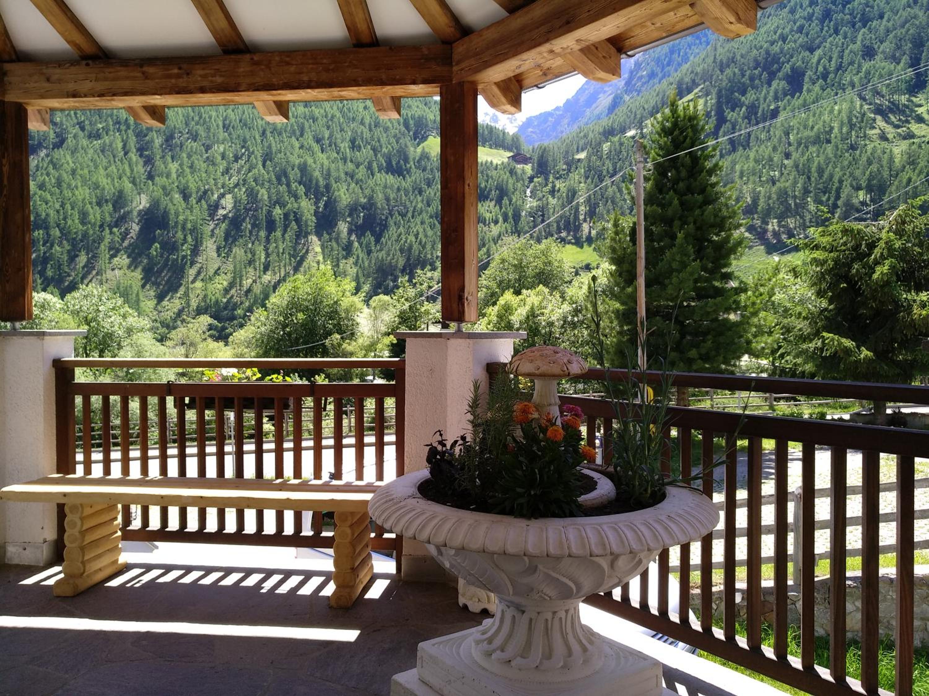 balcony
