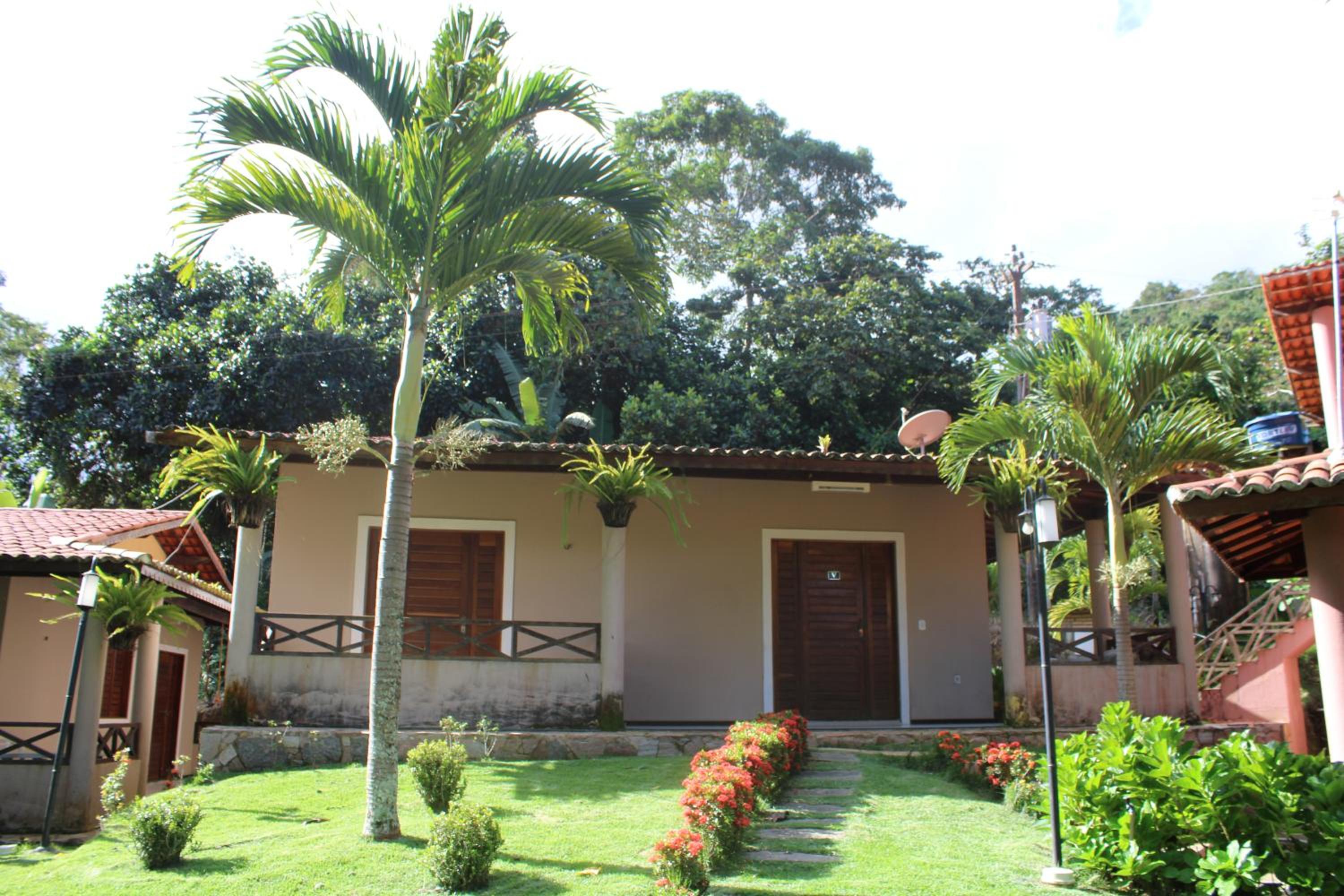 HOTEL CANTINHO DAS FLORES