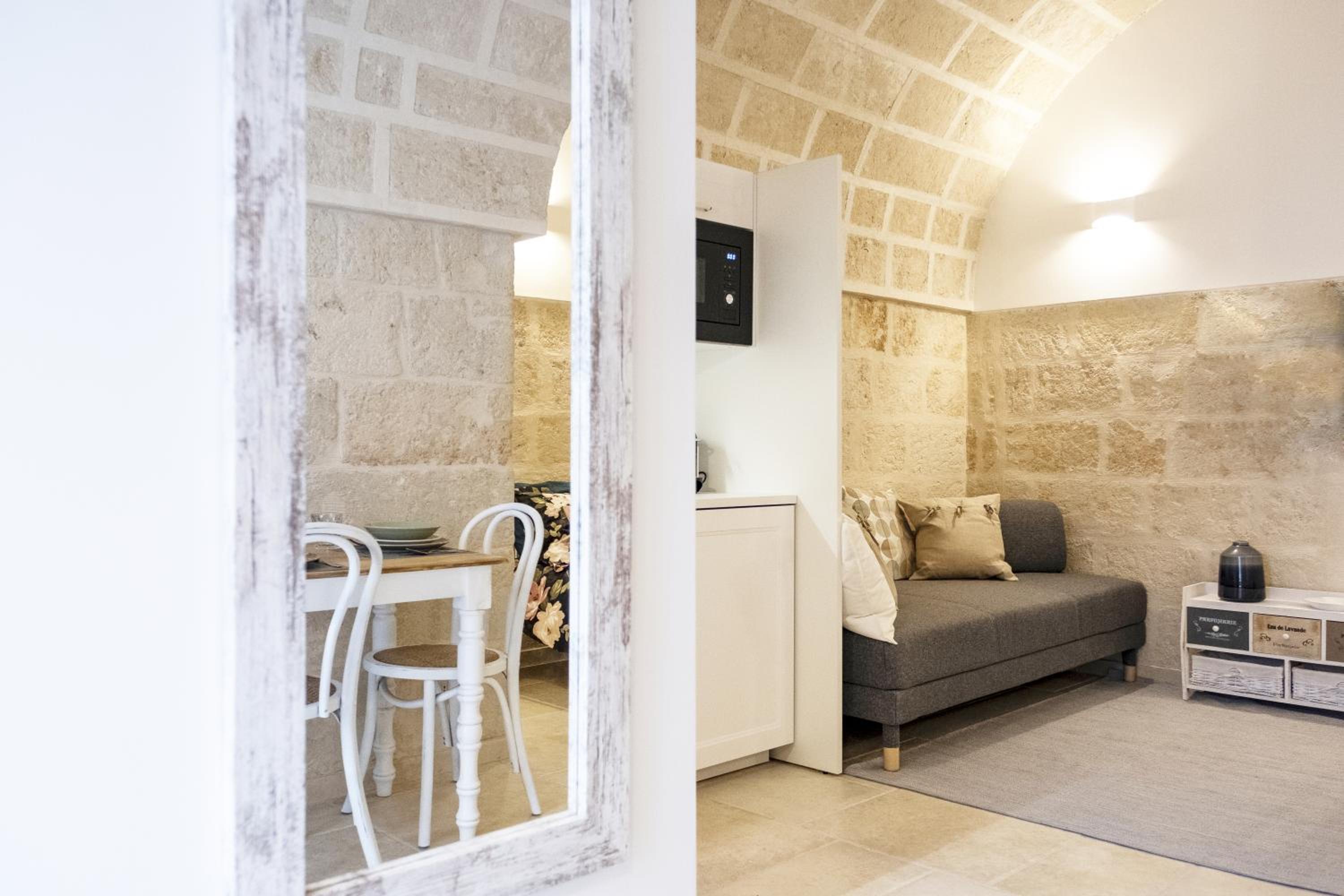 Dimora Don Vincenzo - Borgo di Puglia Houses & Lands view 2