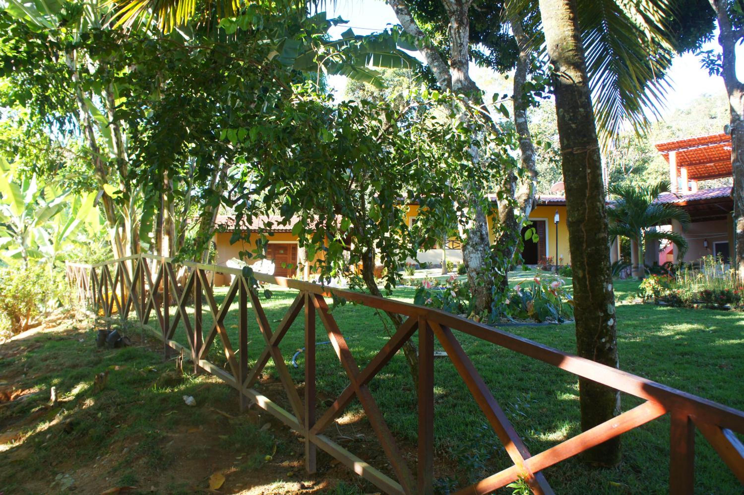 HOTEL CANTINHO DAS FLORES