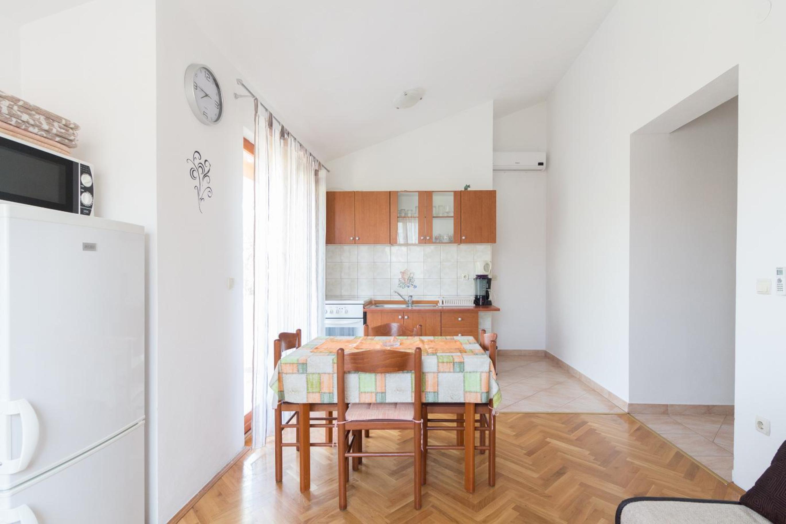 Apartments Casa Nada view 4