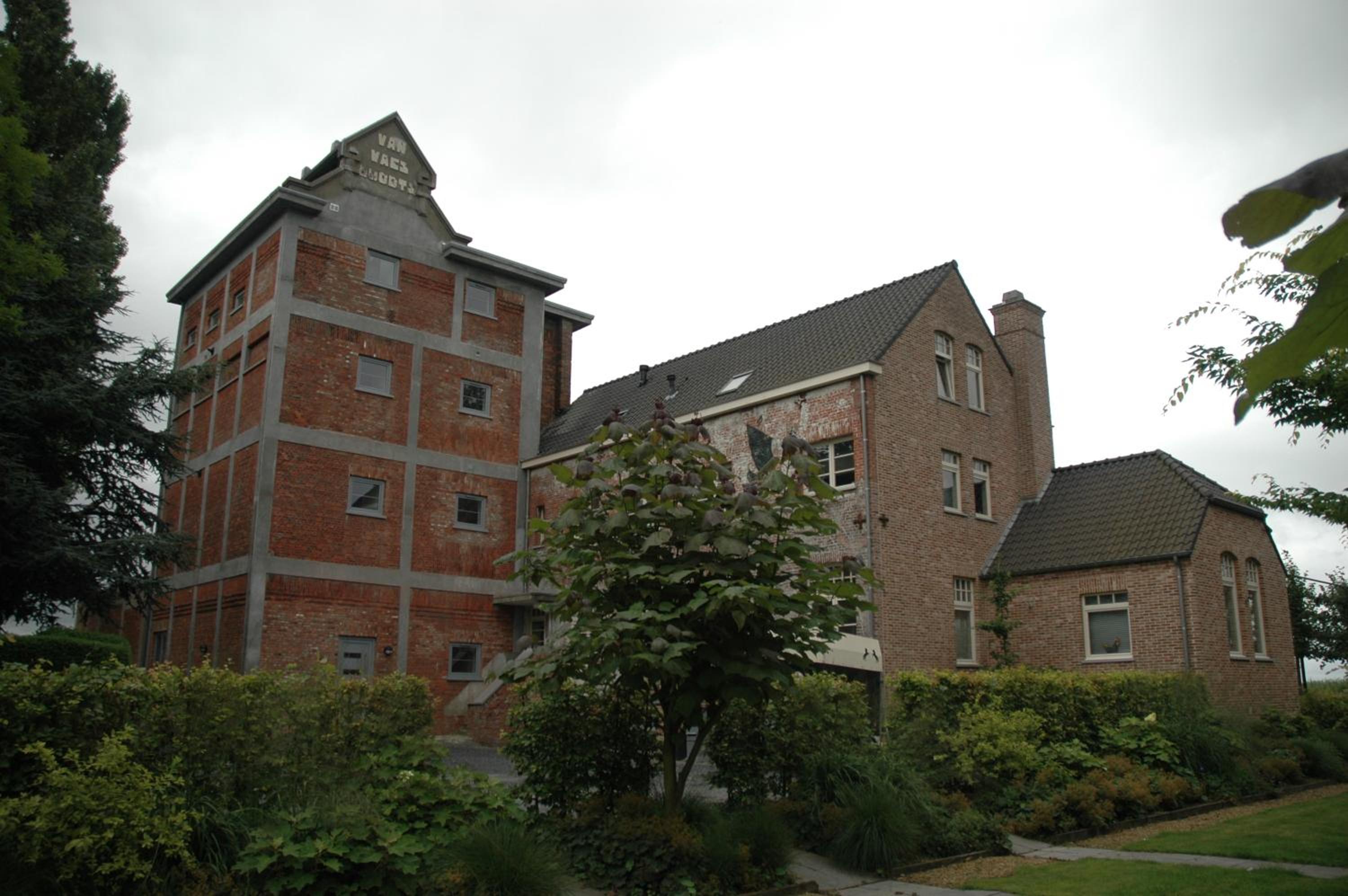 Photo 18