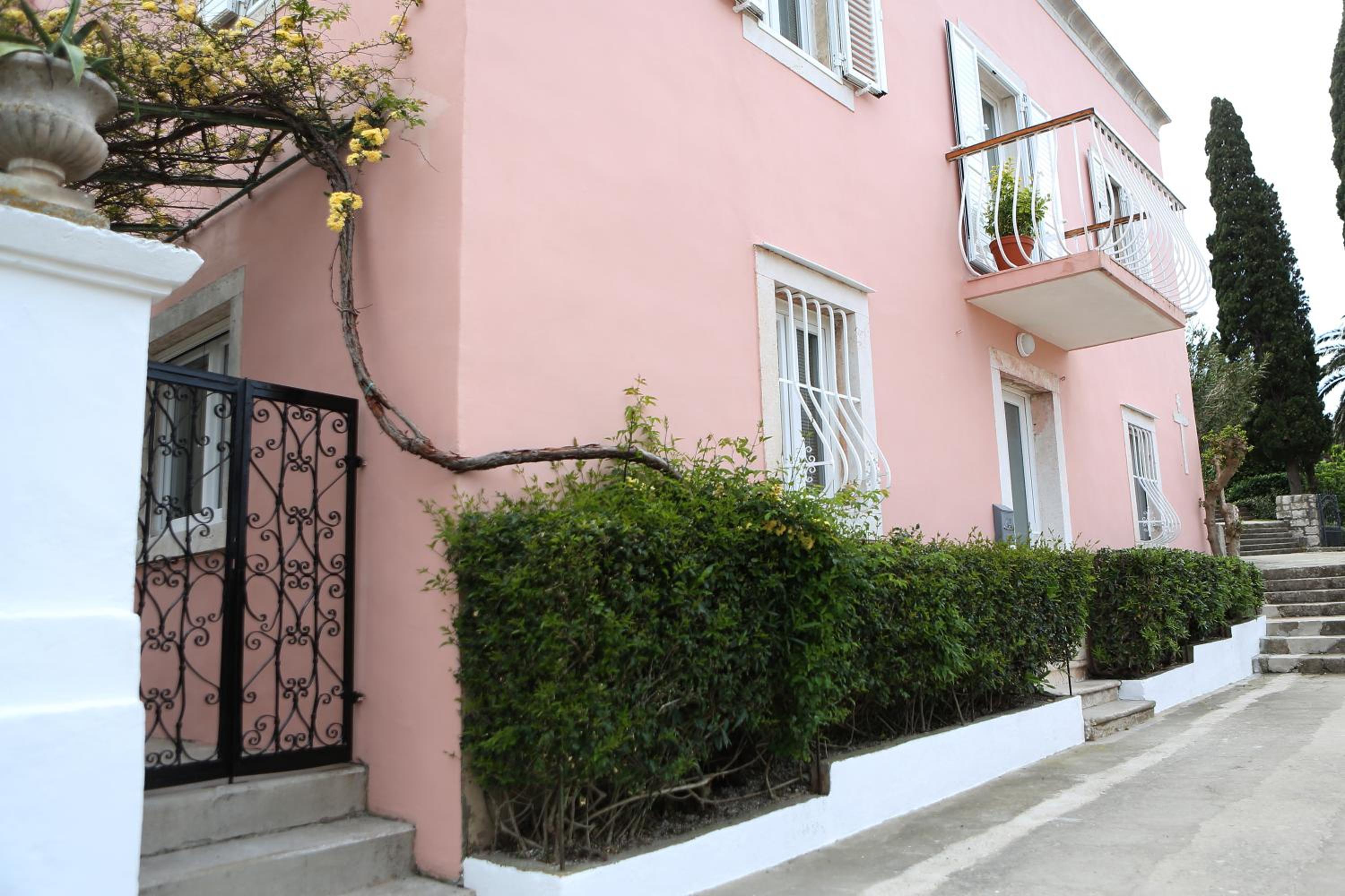 Hotel Korcula perfect spot - Image 1