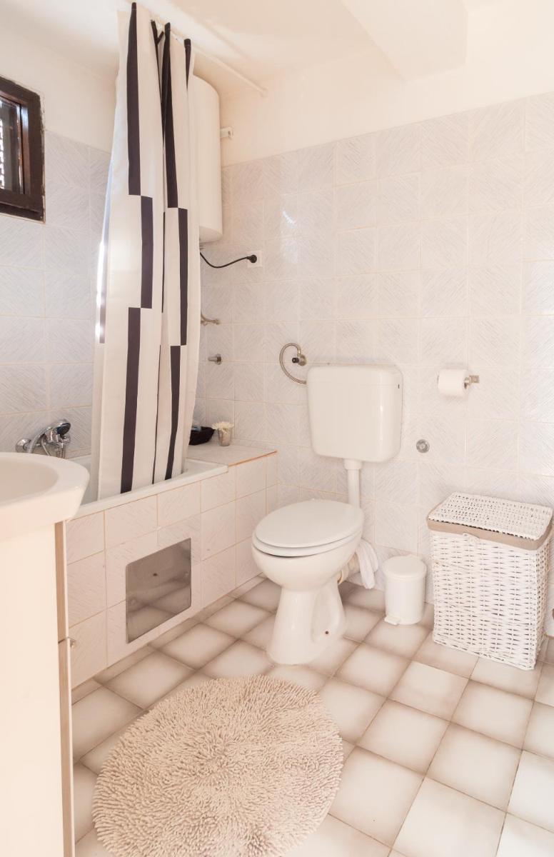 Apartments Casa Tea near Queen Beach view 5