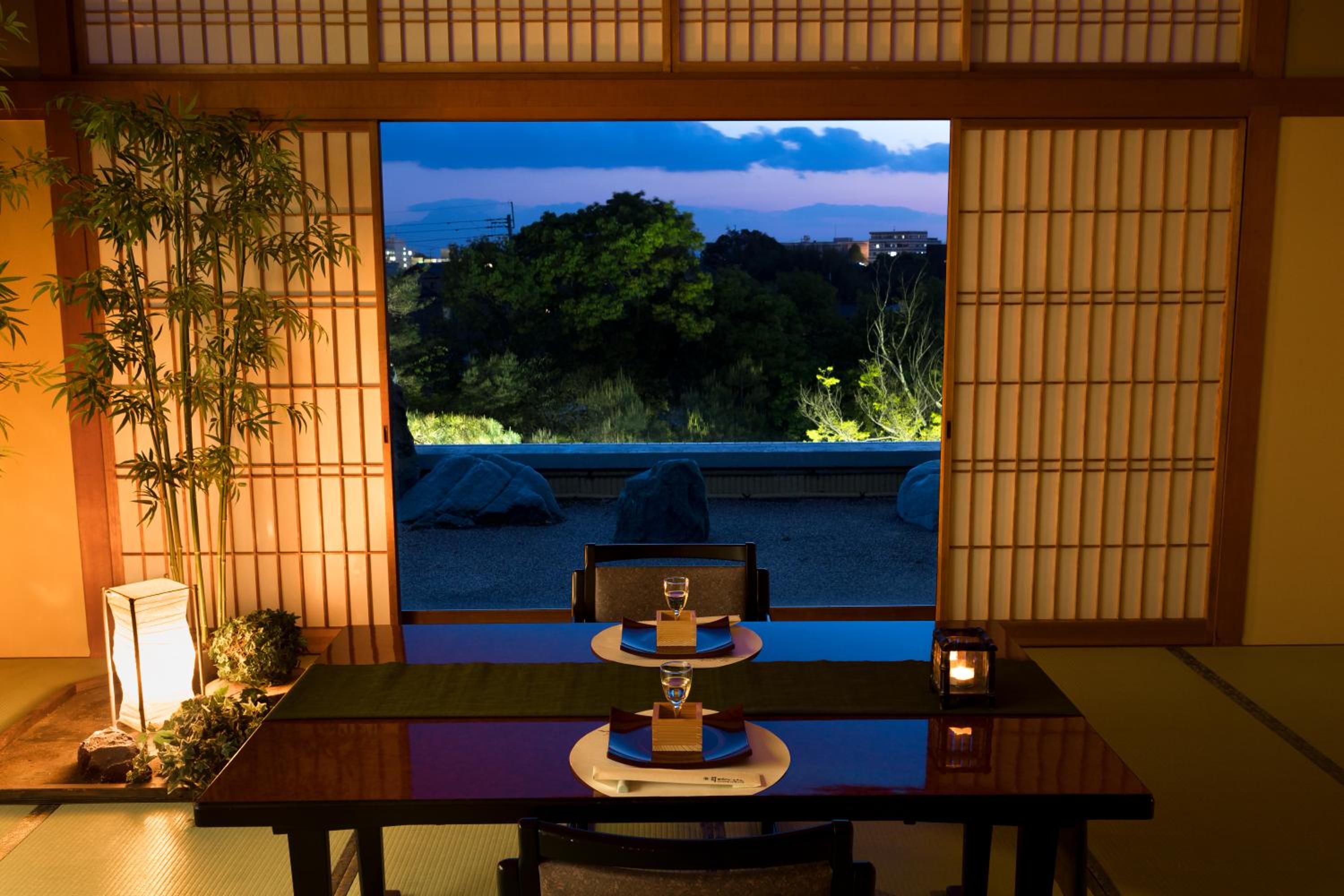 Tsukasa Royal Hotel