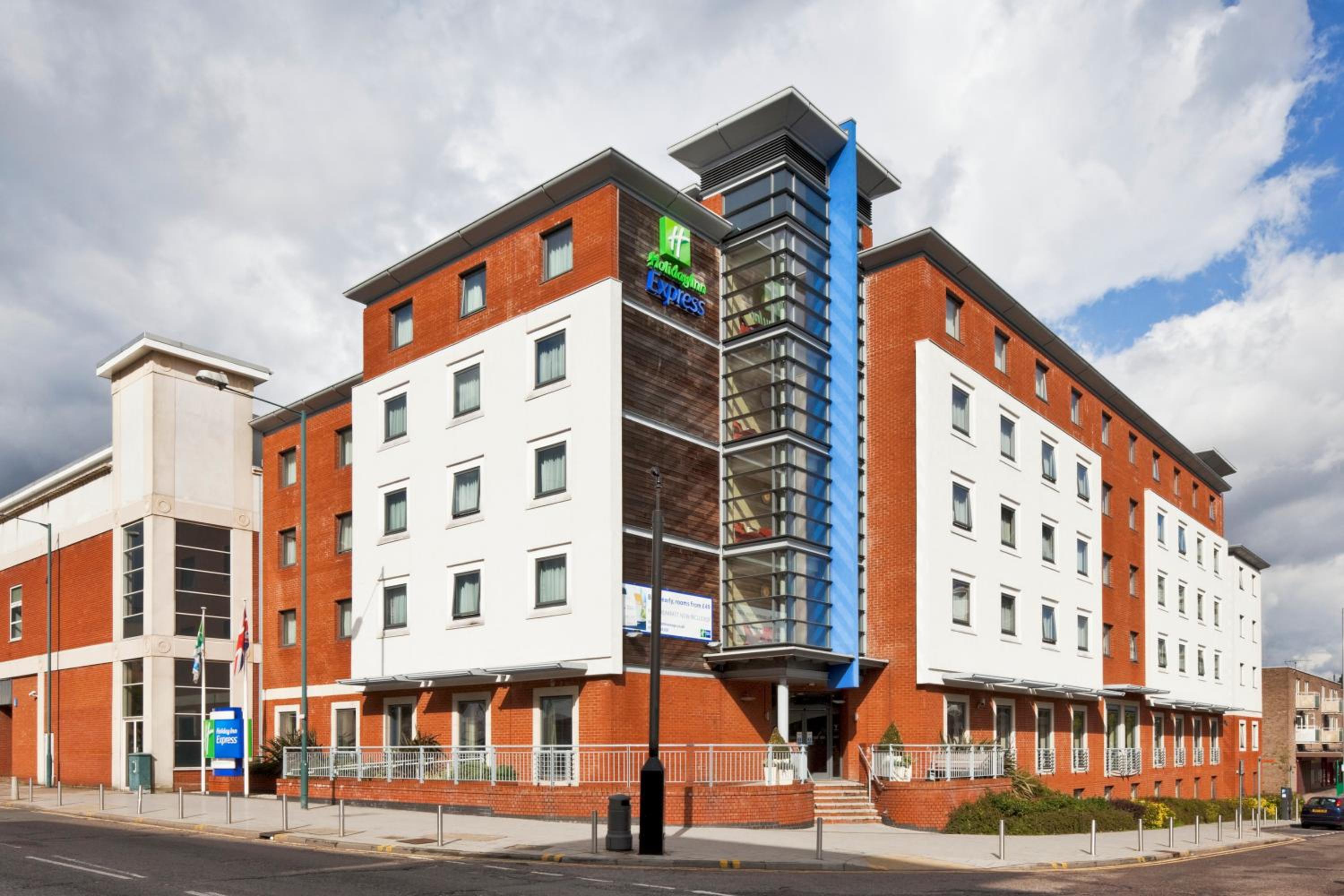 Stevenage Vacations - Holiday Inn Express Stevenage, an IHG Hotel - Property Image 1