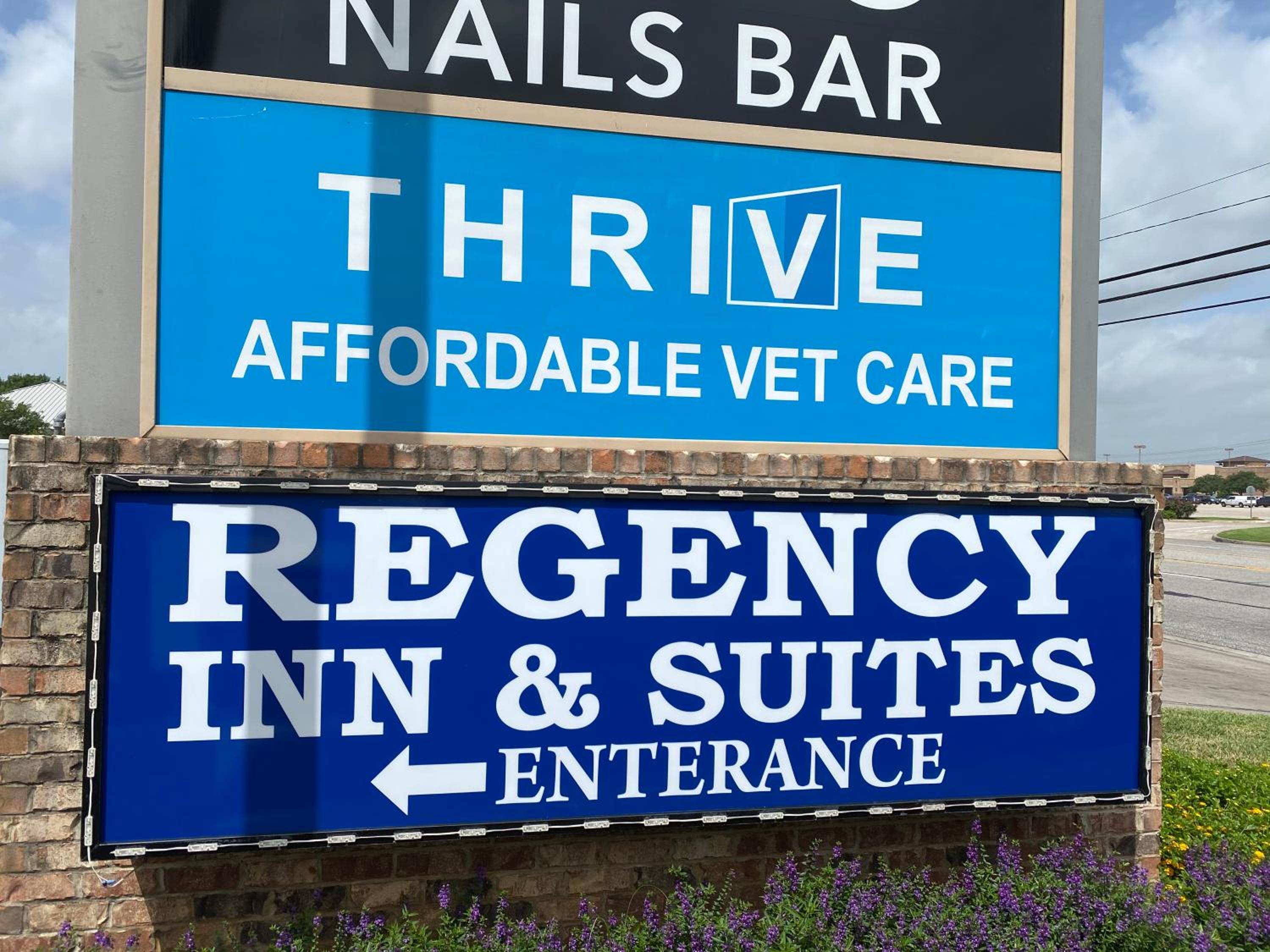 Regency Inn & Suites- NW Houston