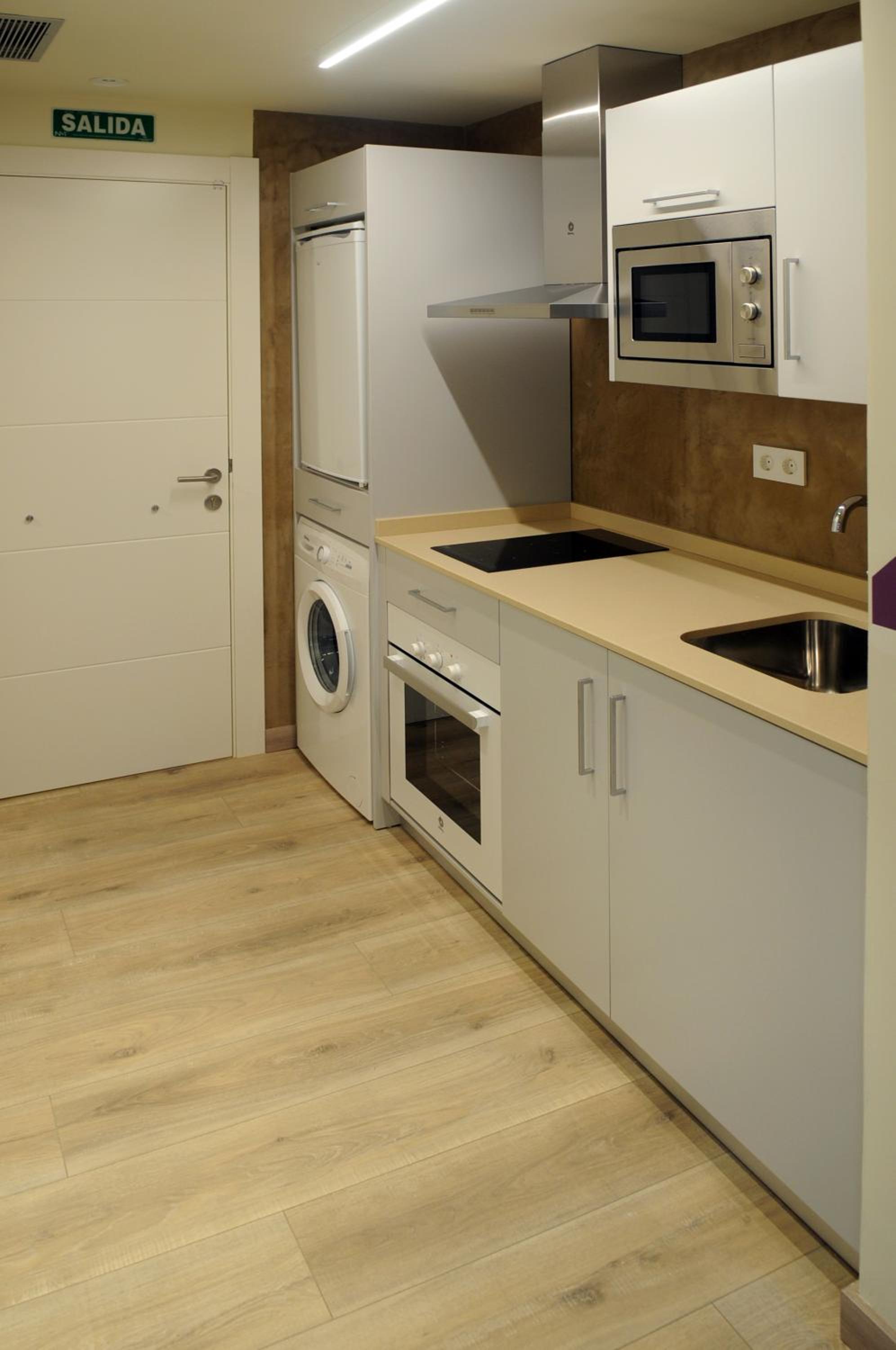 Photo 42