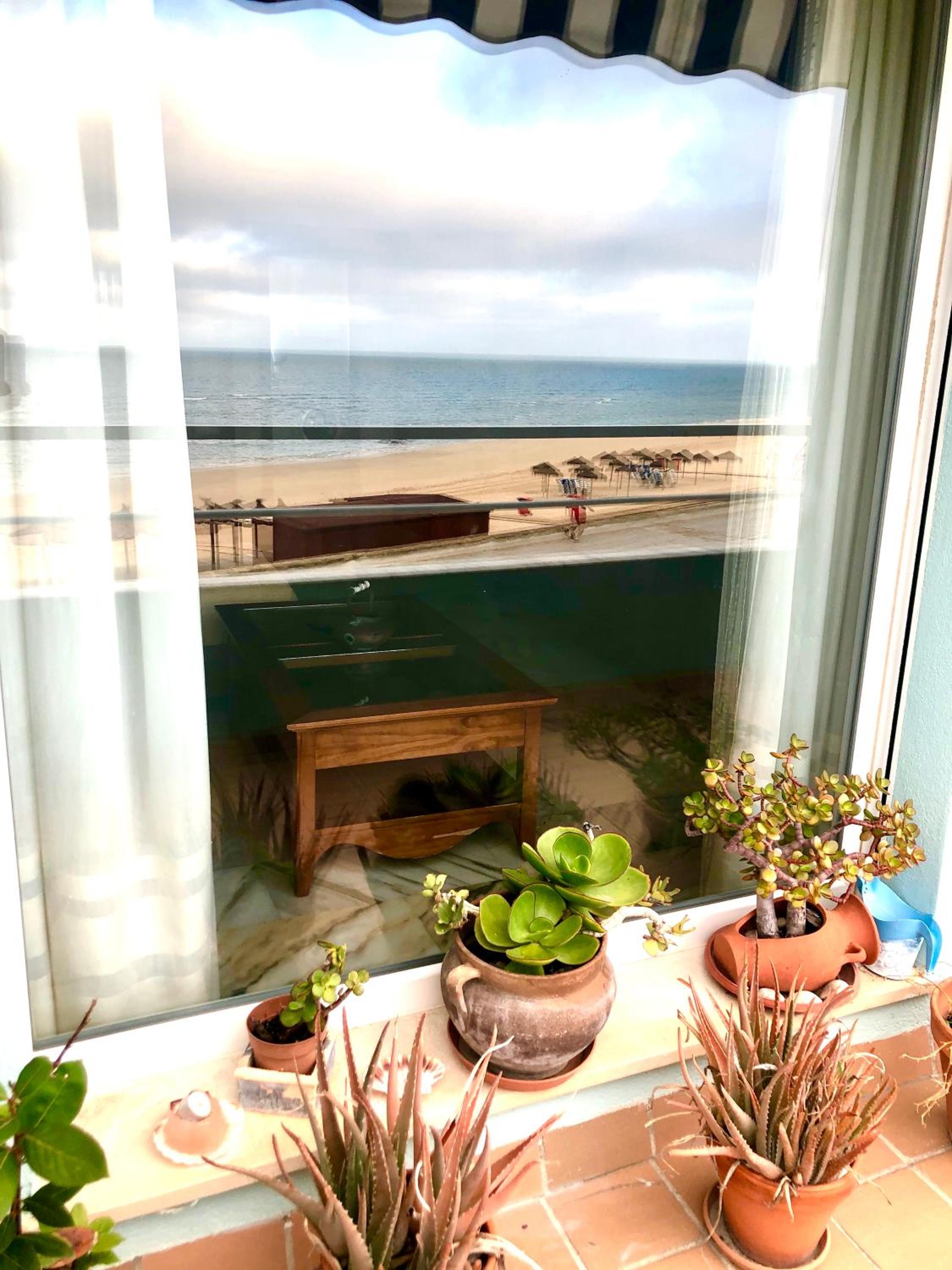 GATU Isabel 1ª Línea de playa, terraza con vista al mar, parking opcional view 5