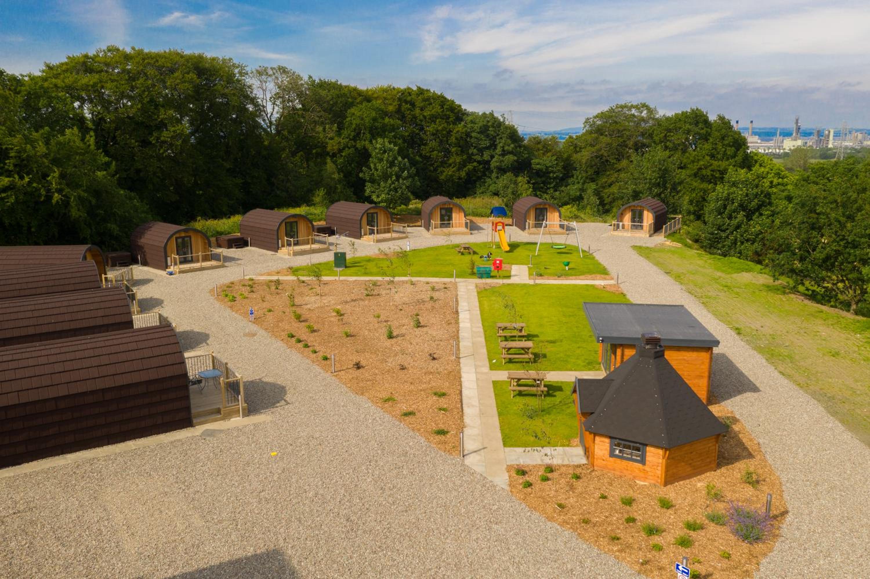 Weedingshall Lodges view 3