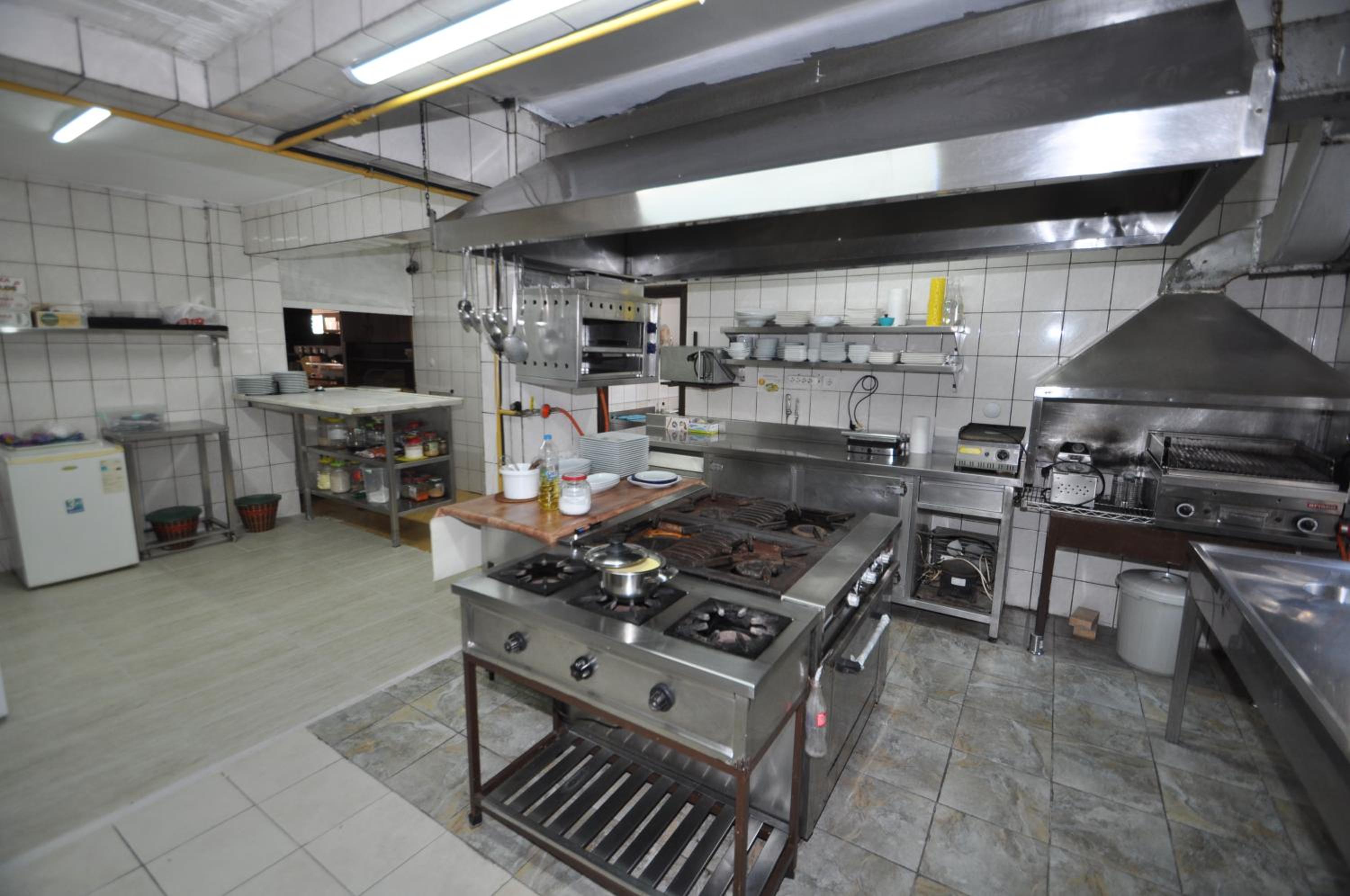 Defne & Zevkim Hotel - Image 14