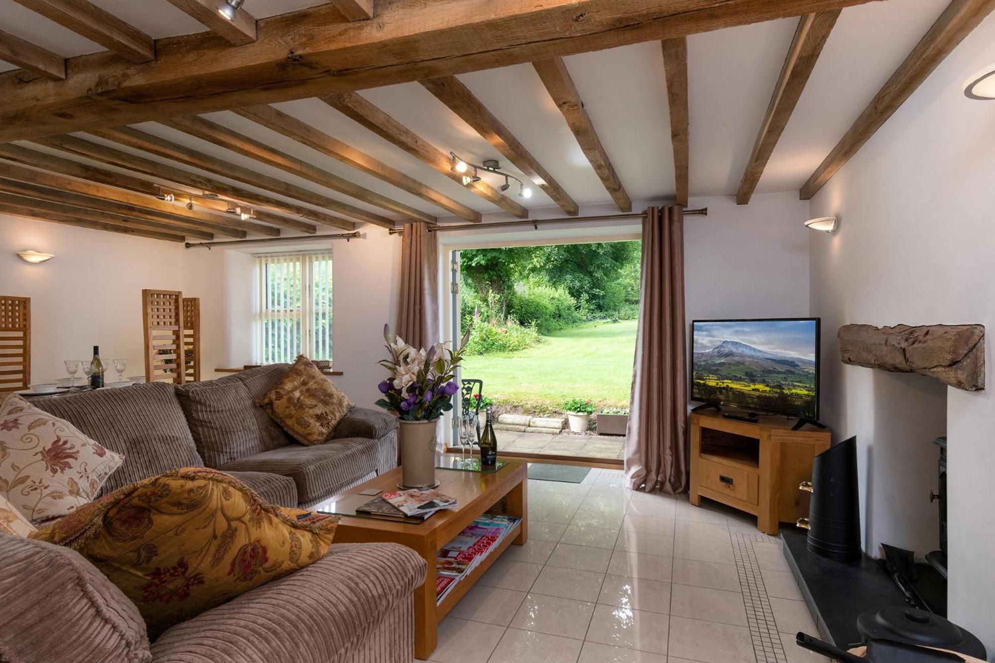 Finest Retreats - The Cottage - Luxury 1 Bed Cottage