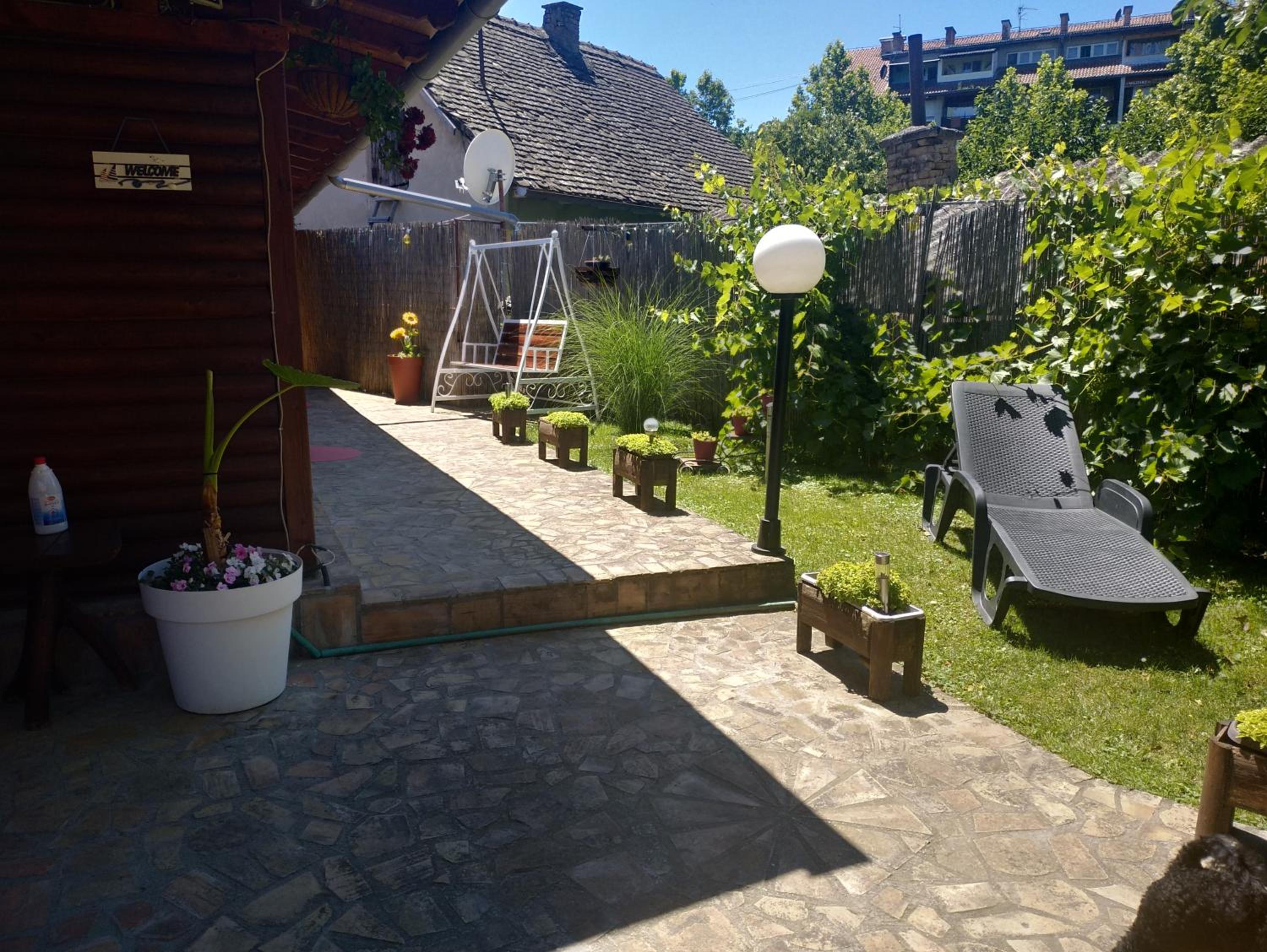 Photo 6