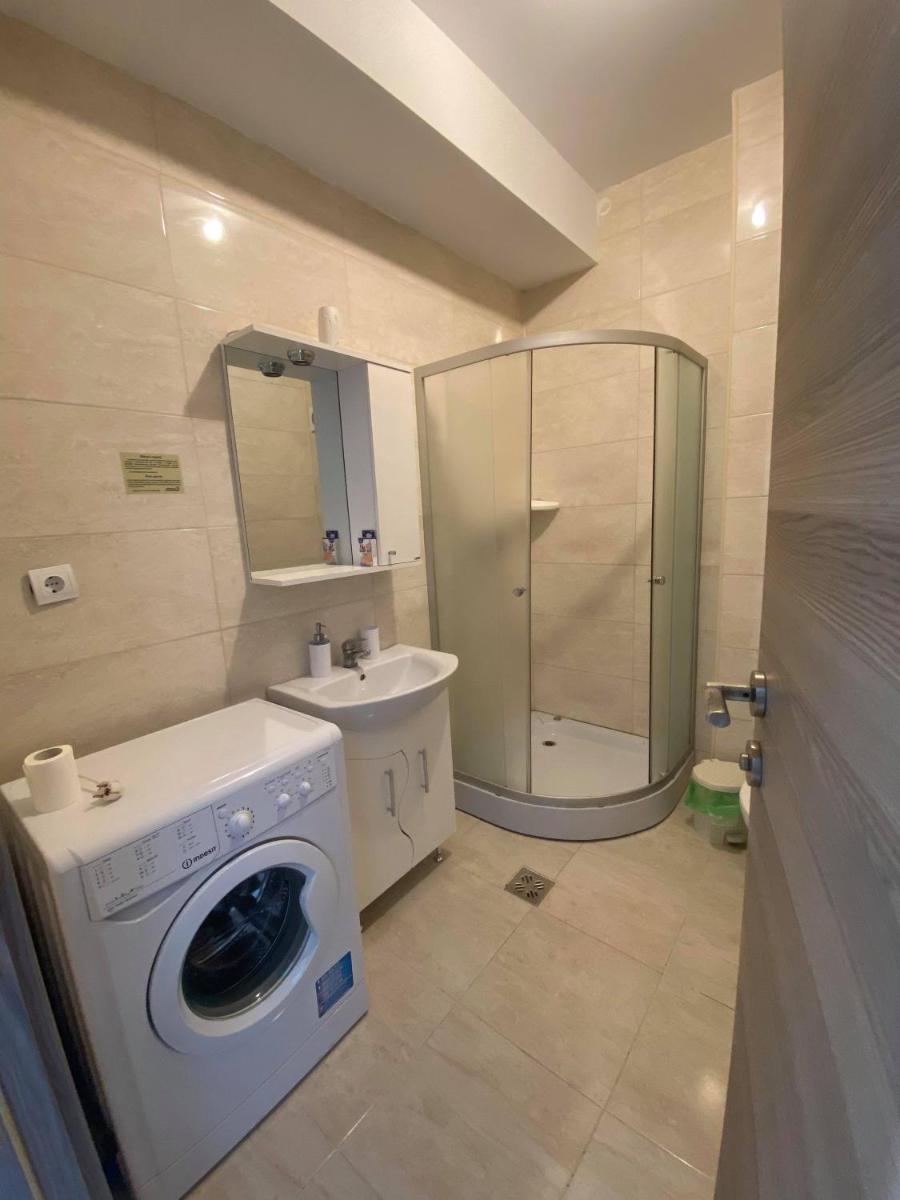 Lake View Apartment Mamaia Summerland view 4