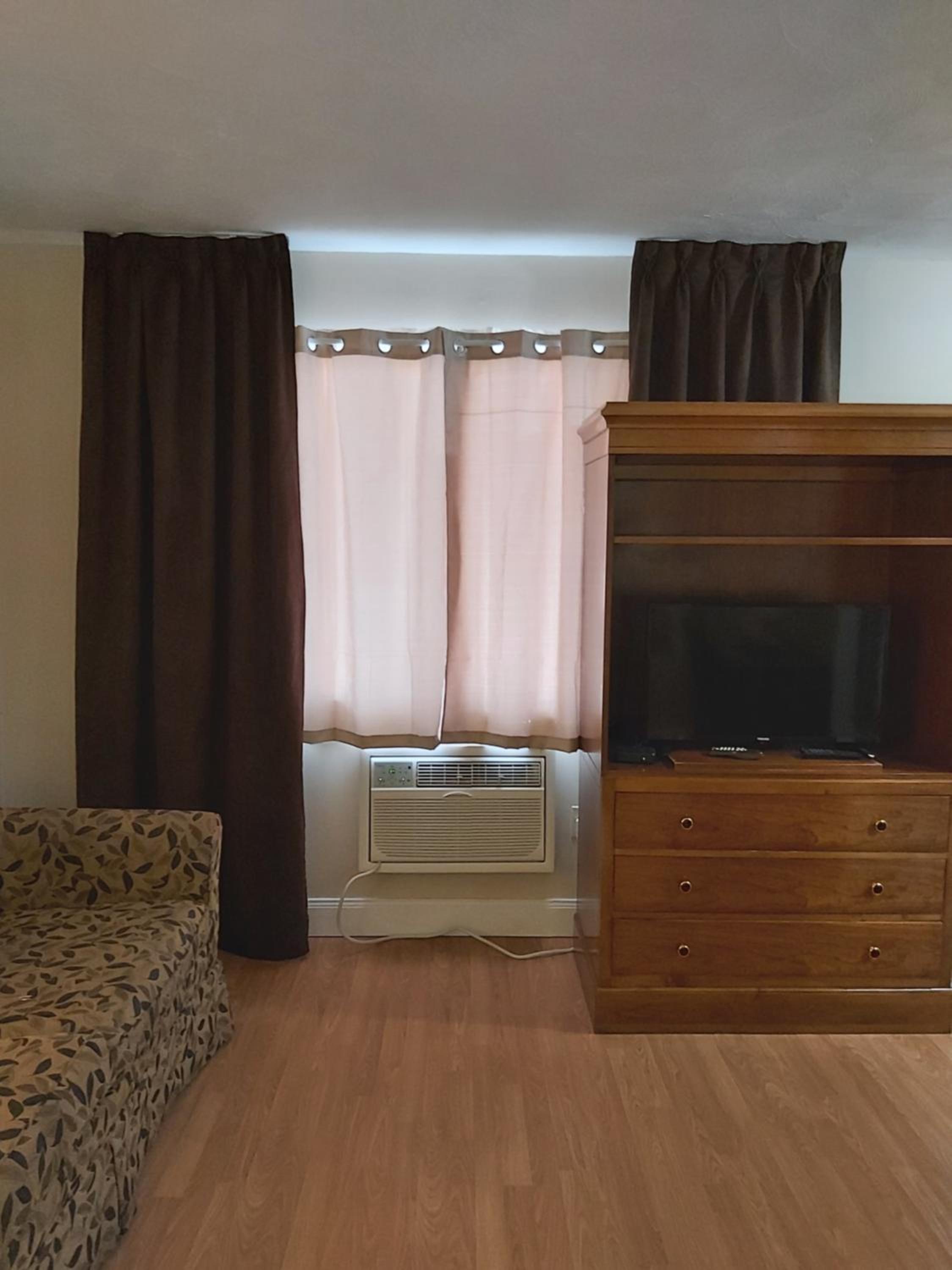 Seely's Motel, photo 71