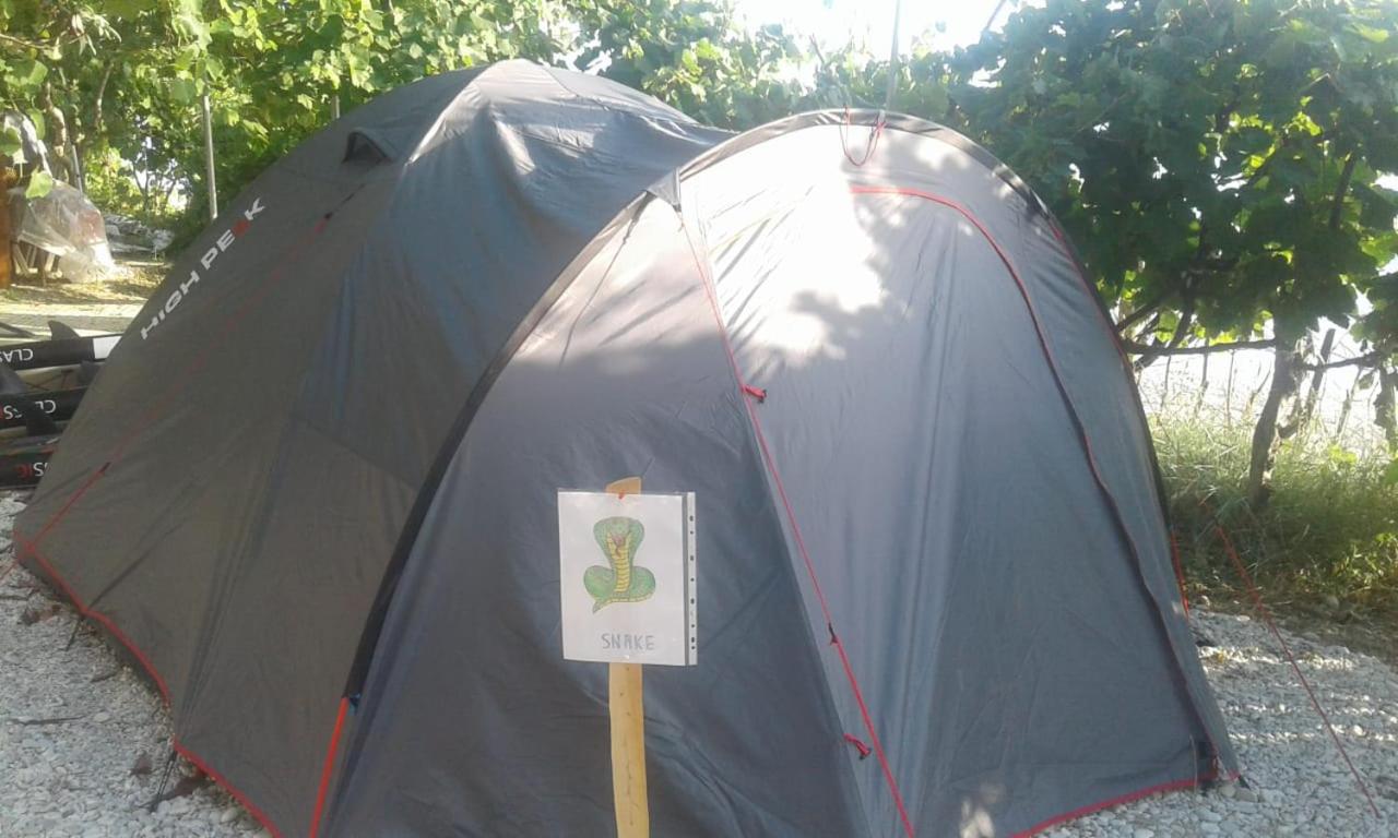 Camping Jungle in Borsh