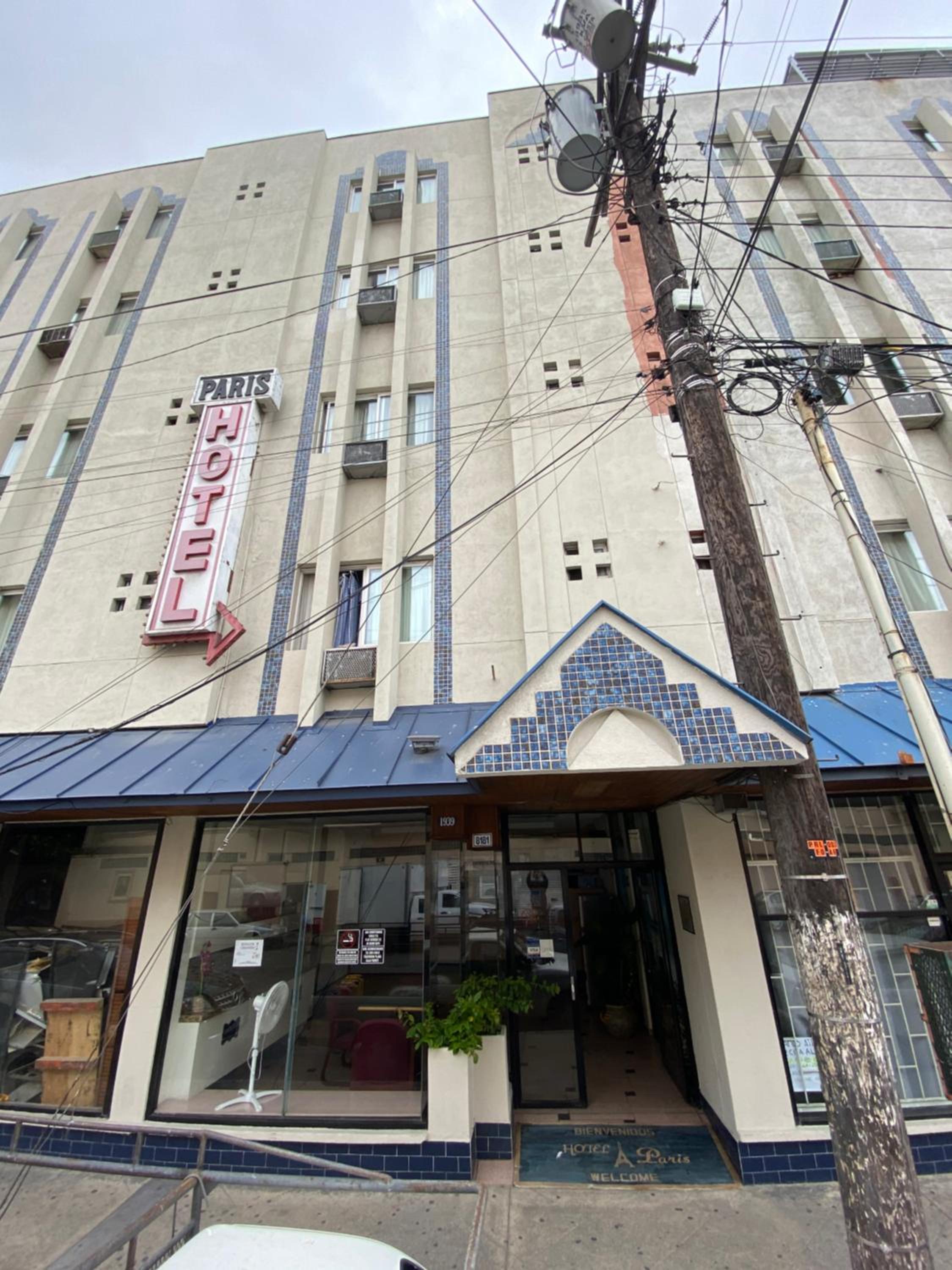 Hotel Paris - Image 1