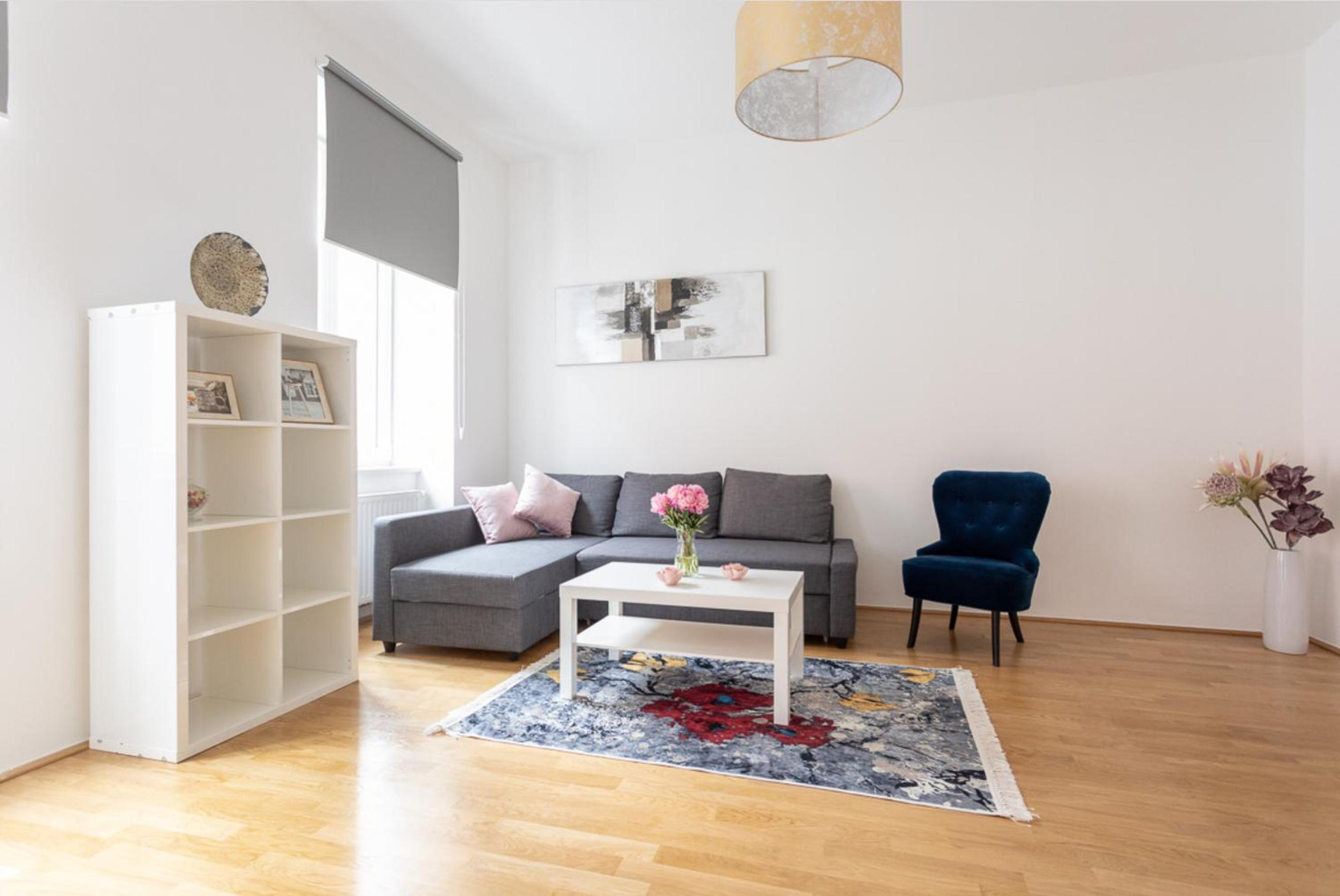 Charming Flat & Balcony near Central Station l BG5