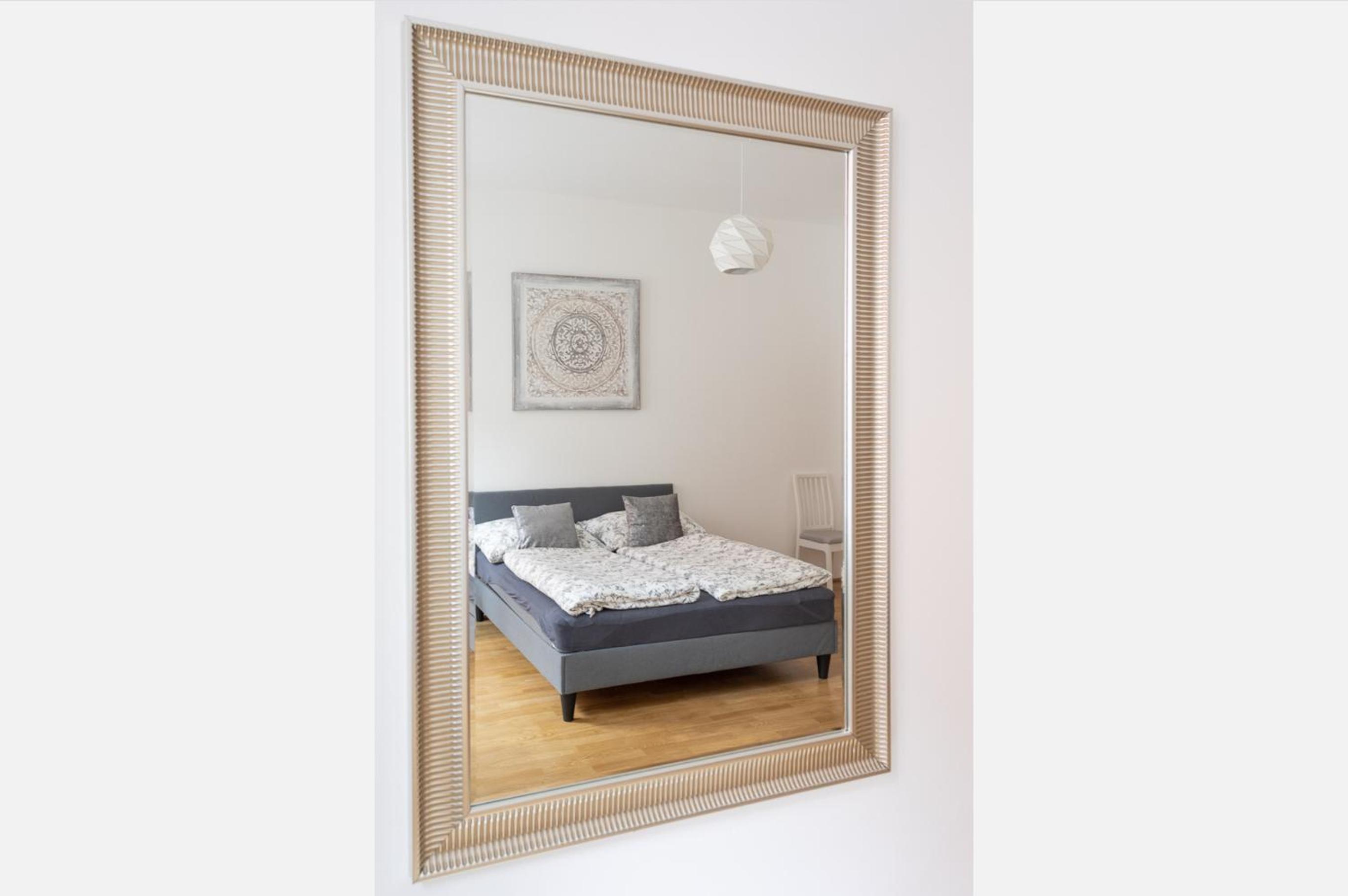 Charming Flat & Balcony near Central Station l BG5