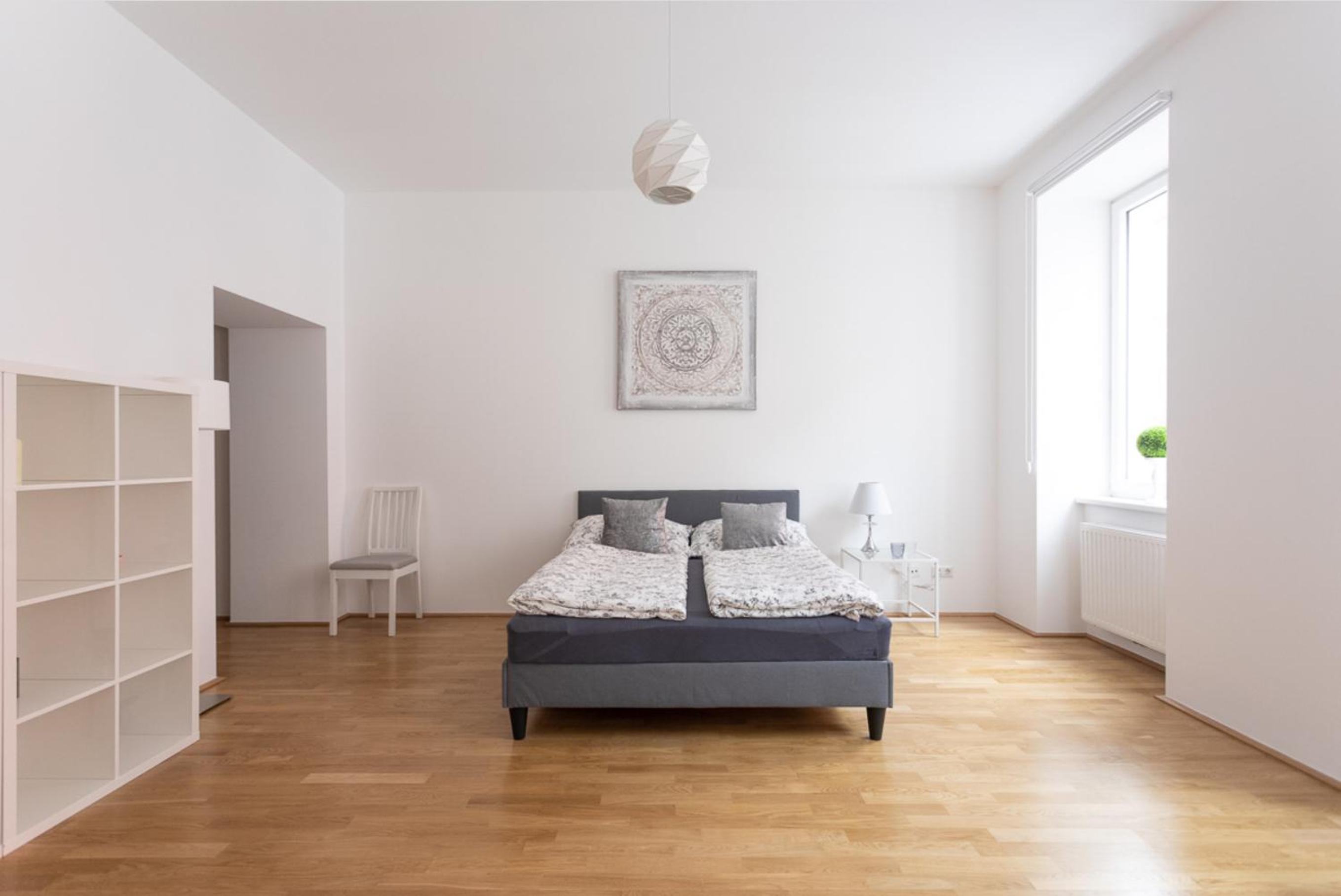 Charming Flat & Balcony near Central Station l BG5