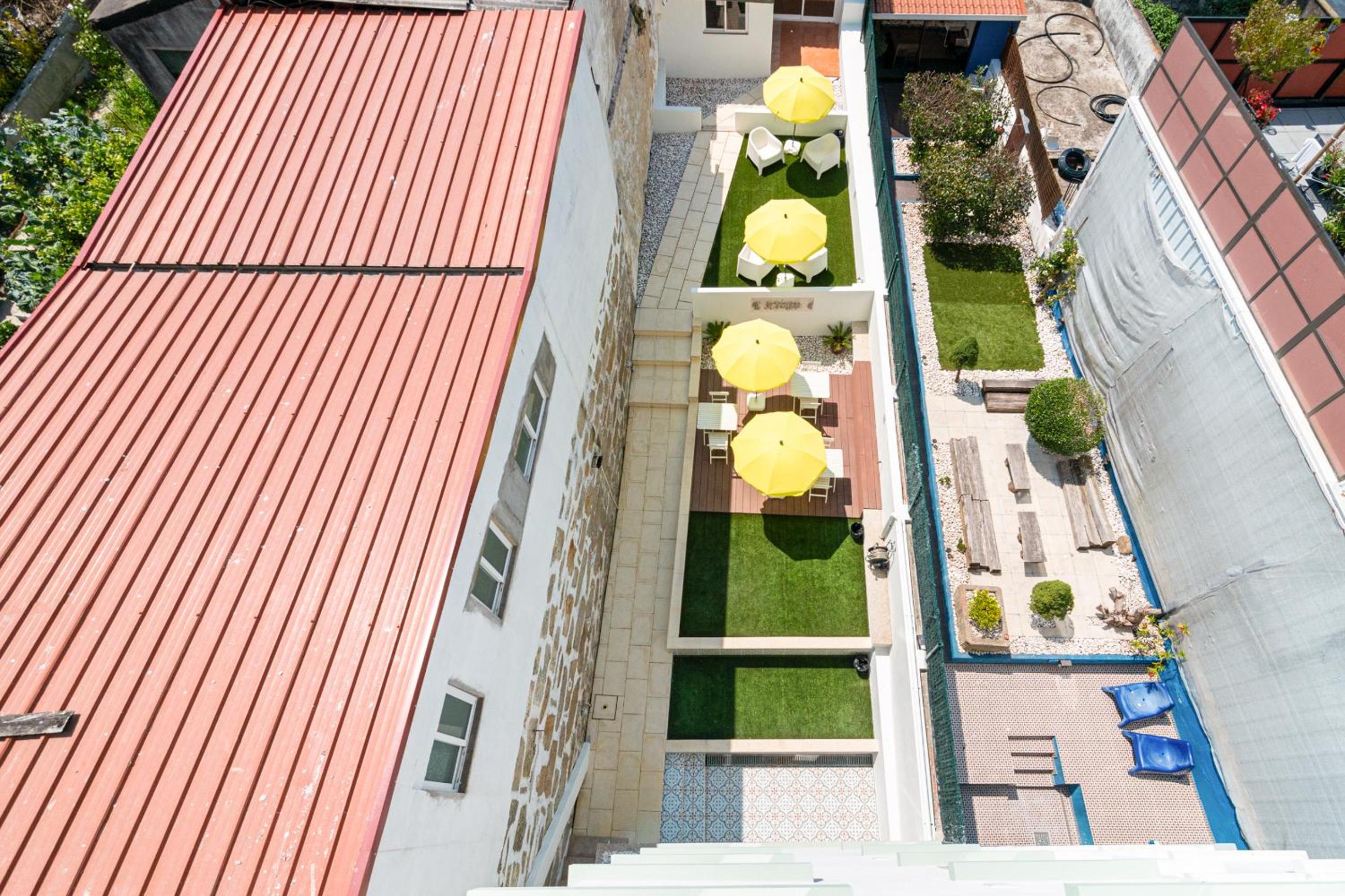 Antero Quental Residence view 4