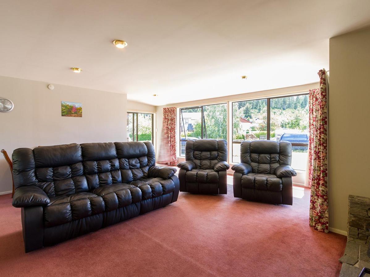 Mill House - Wanaka Holiday Home view 4
