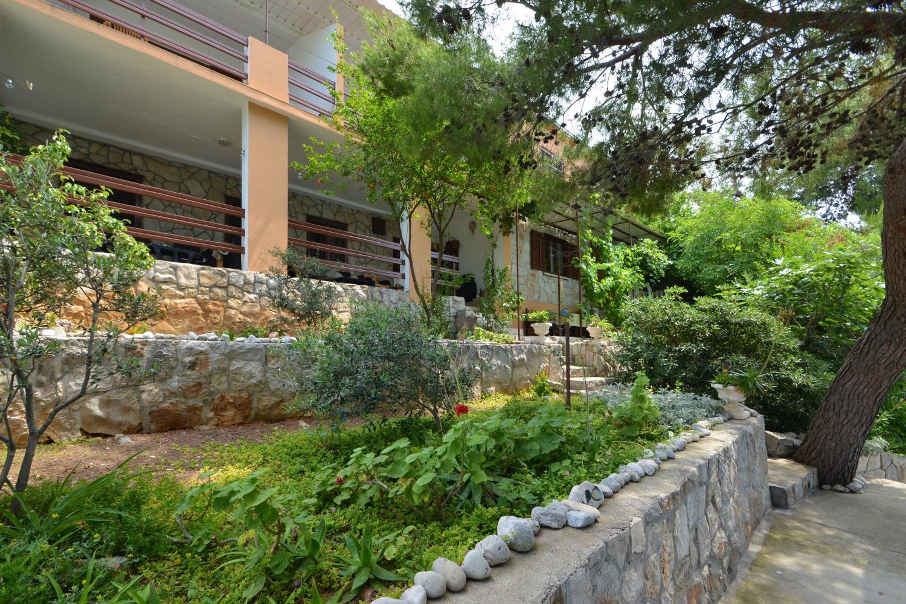 Apartments Ljiljana