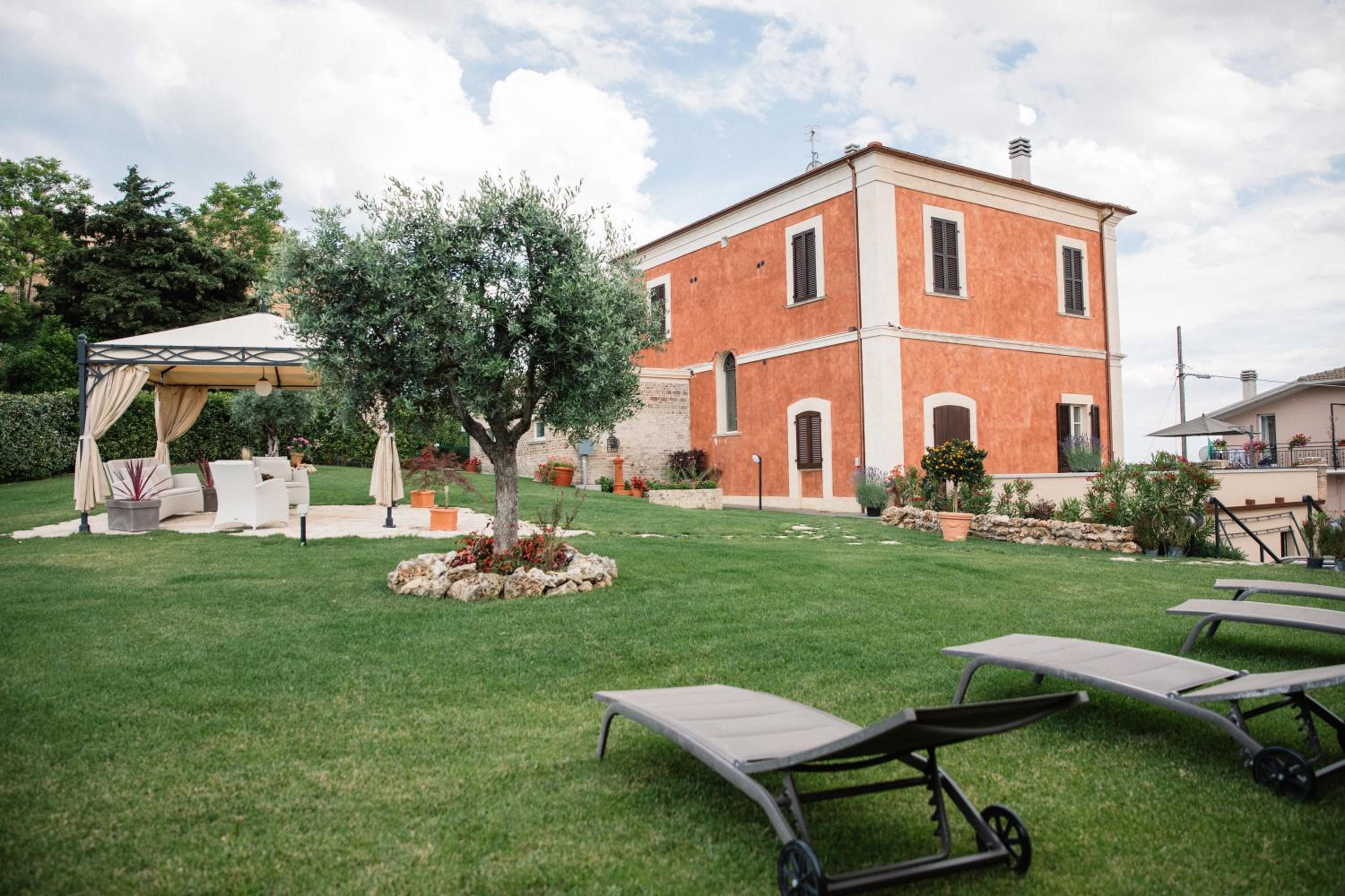 Villa Mascitti B&B Tortoreto Alto